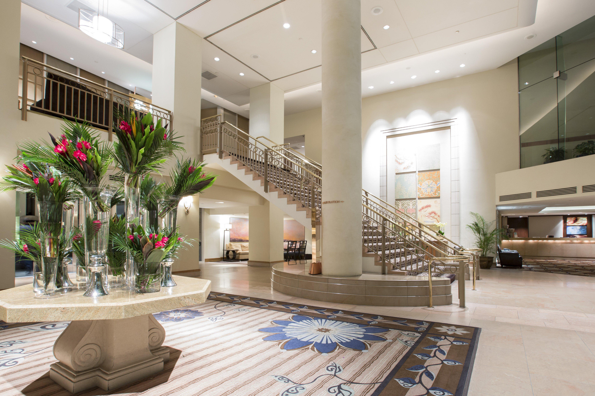 Vista Lobby Omni Los Angeles Hotel at California Plaza