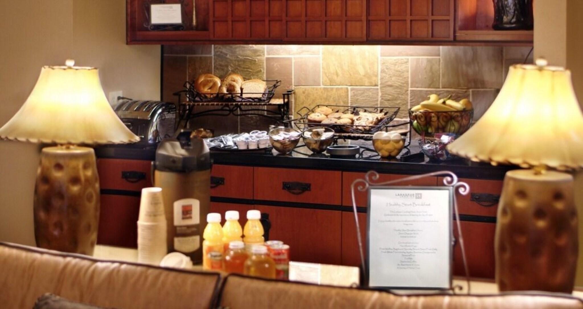 Restaurant Larkspur Landing Folsom - An All-Suite Hotel