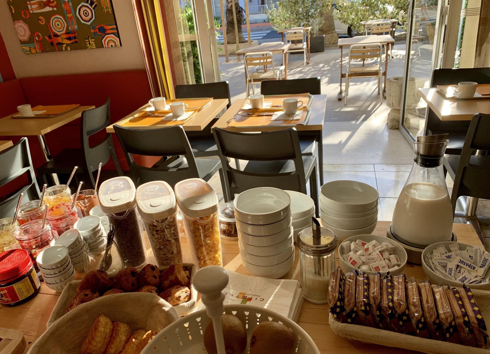 Restaurant Amerique Hotel Palavas Plage 