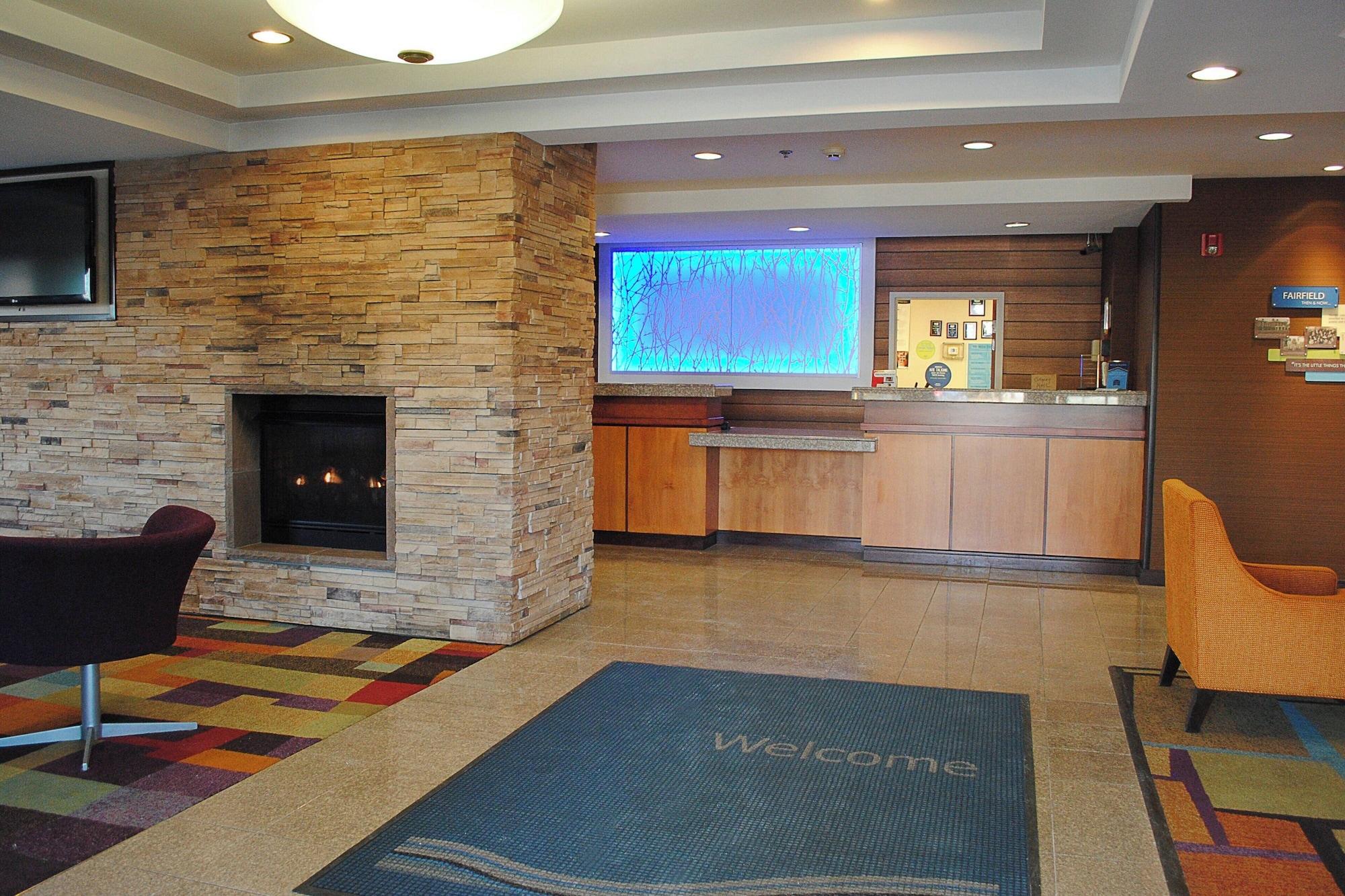 Vista Lobby Fairfield Inn and Suites by Marriott Indianapolis East