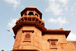 Alojamiento - The Lallgarh Palace - A Heritage Hotel