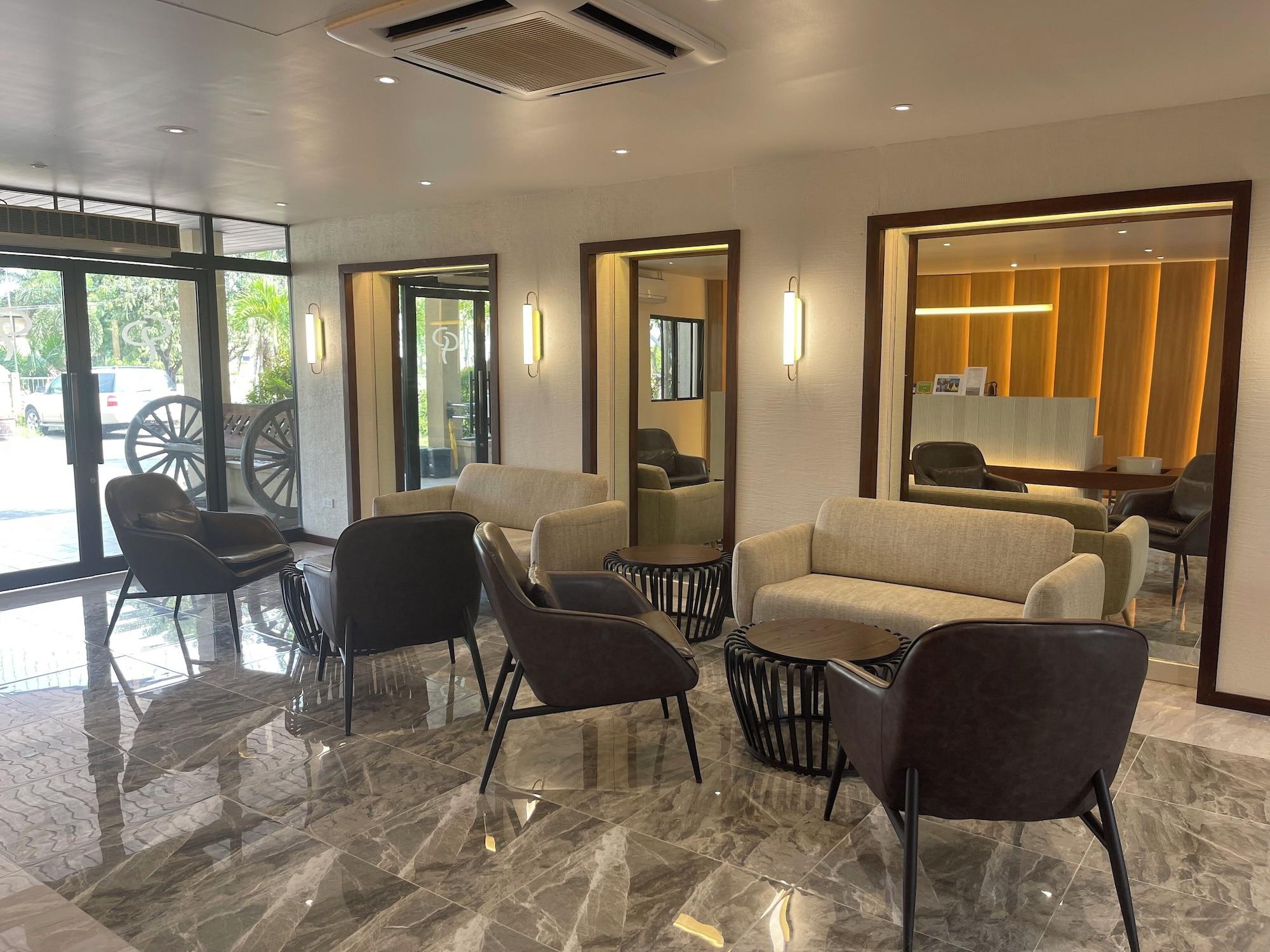 Vista Lobby Luisita Central Park Hotel