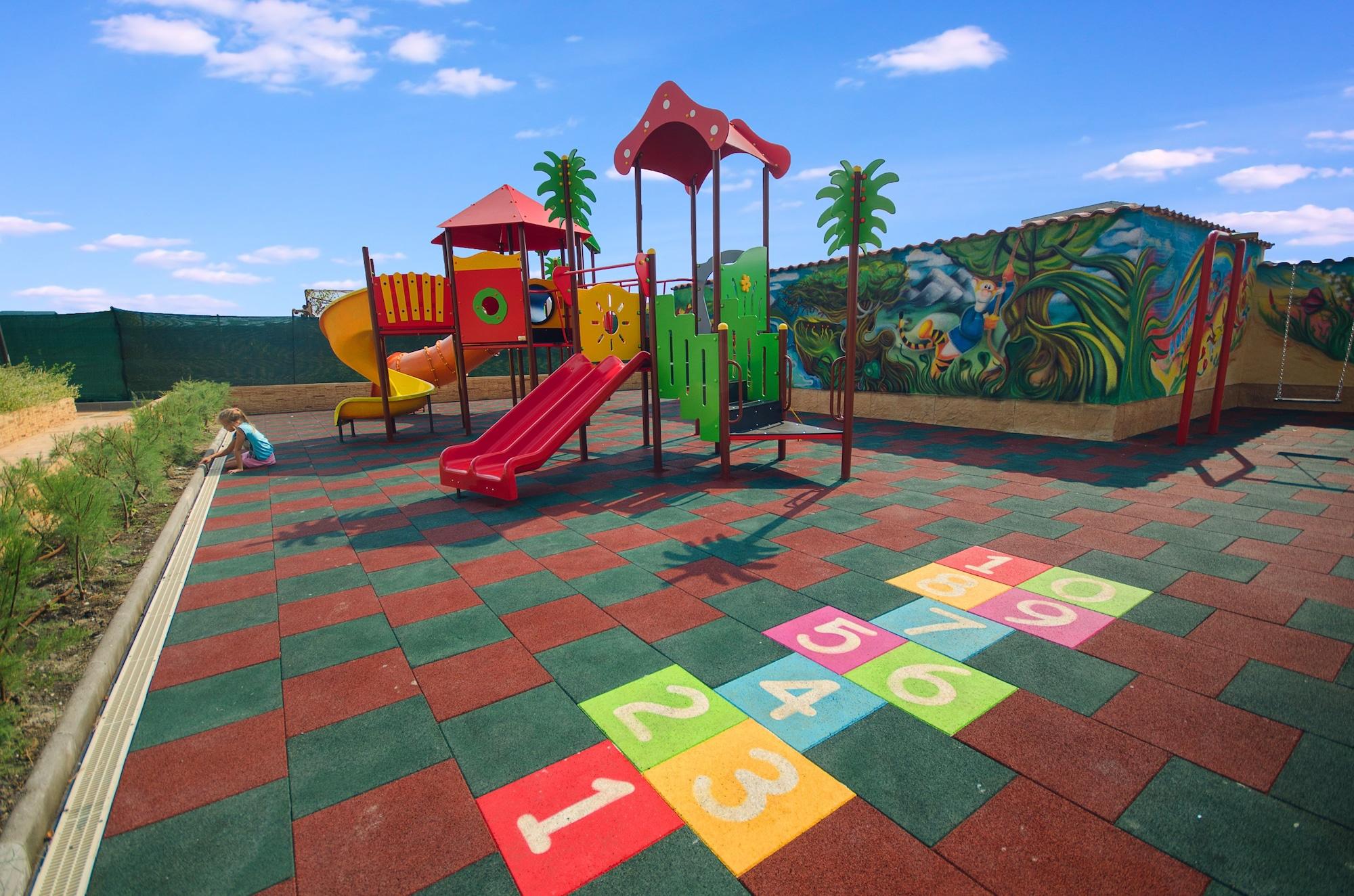 Instalaciones Recreativas Apartments in Complex Poseidon