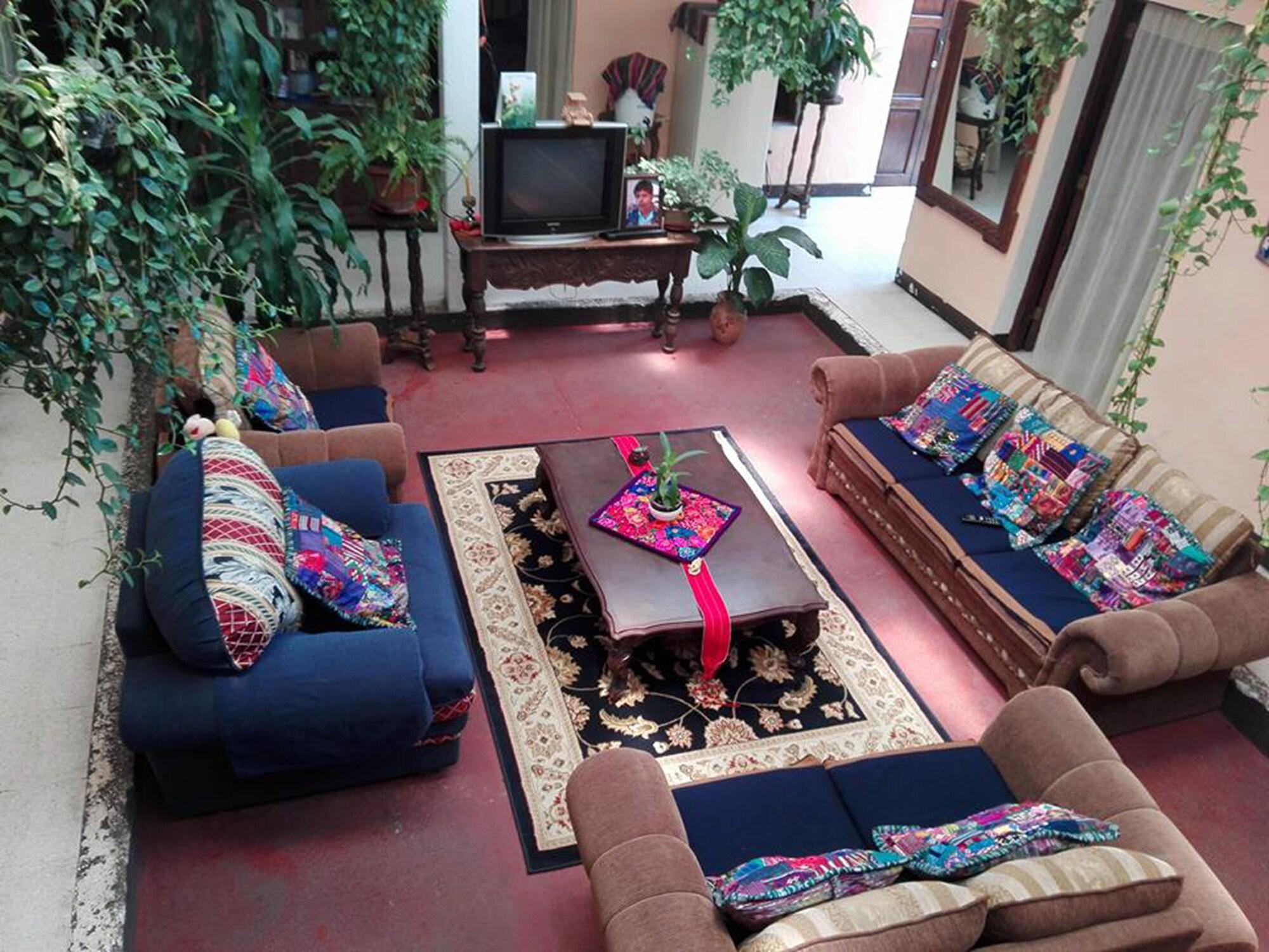 Vista Lobby Casa de Leon