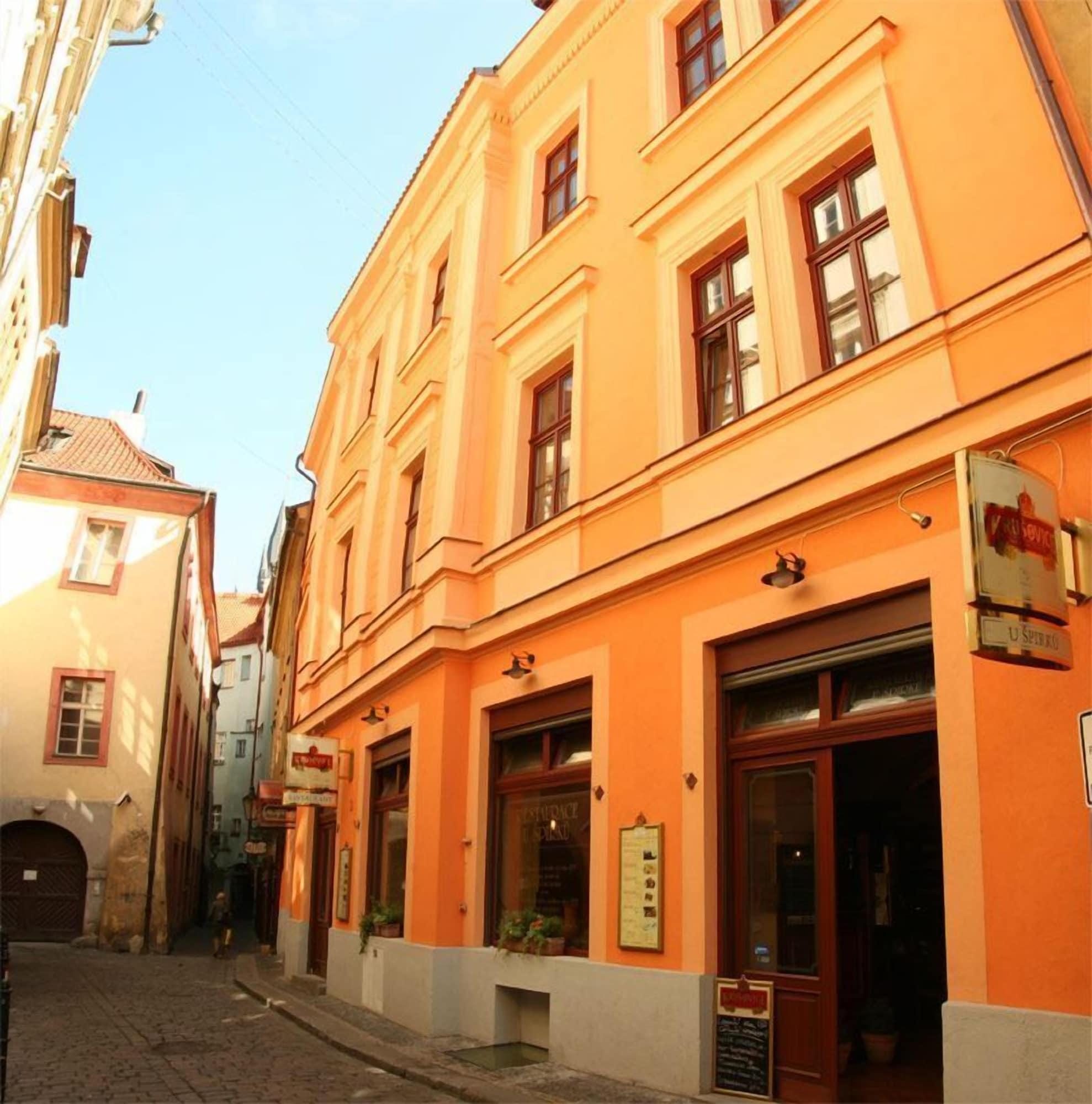 Vista Exterior Hotel Dar