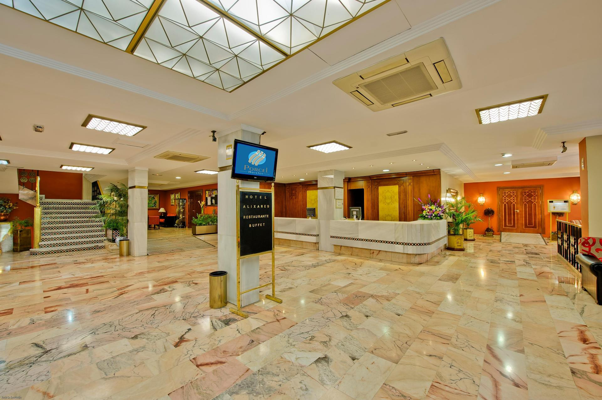 Vista Lobby Hotel Porcel Alixares
