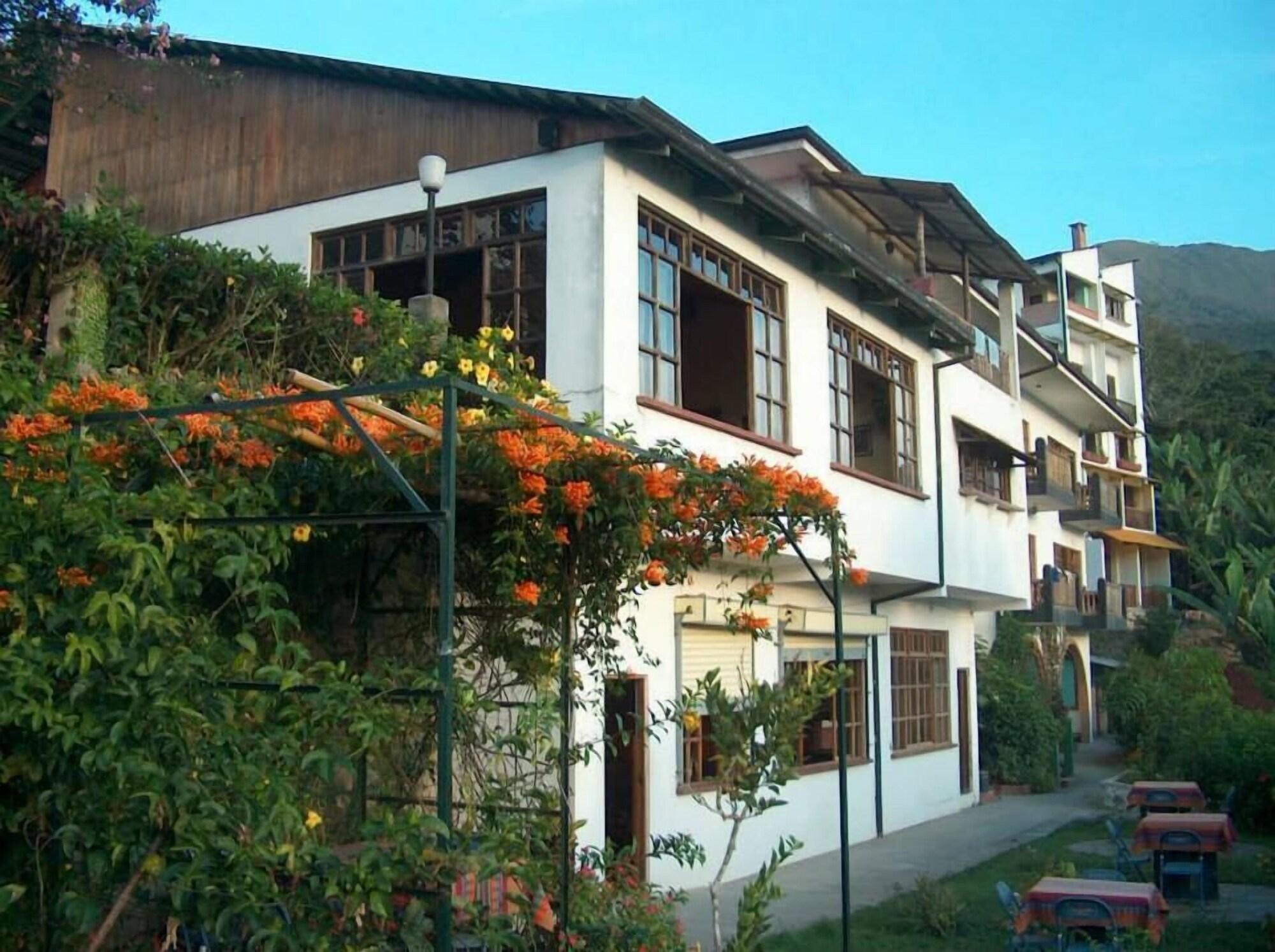 Varios Hotel Esmeralda