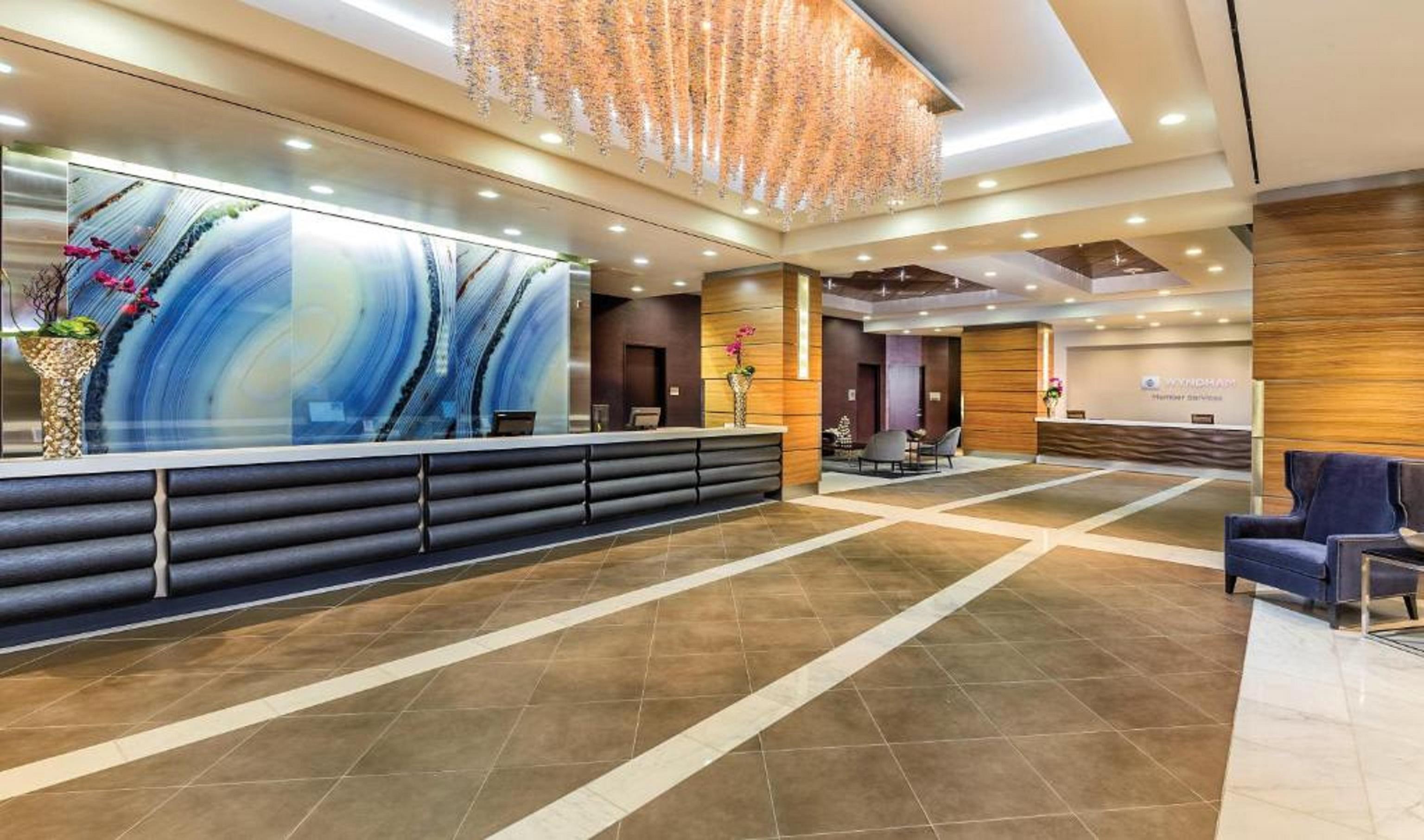 Vista Lobby Club Wyndham Desert Blue