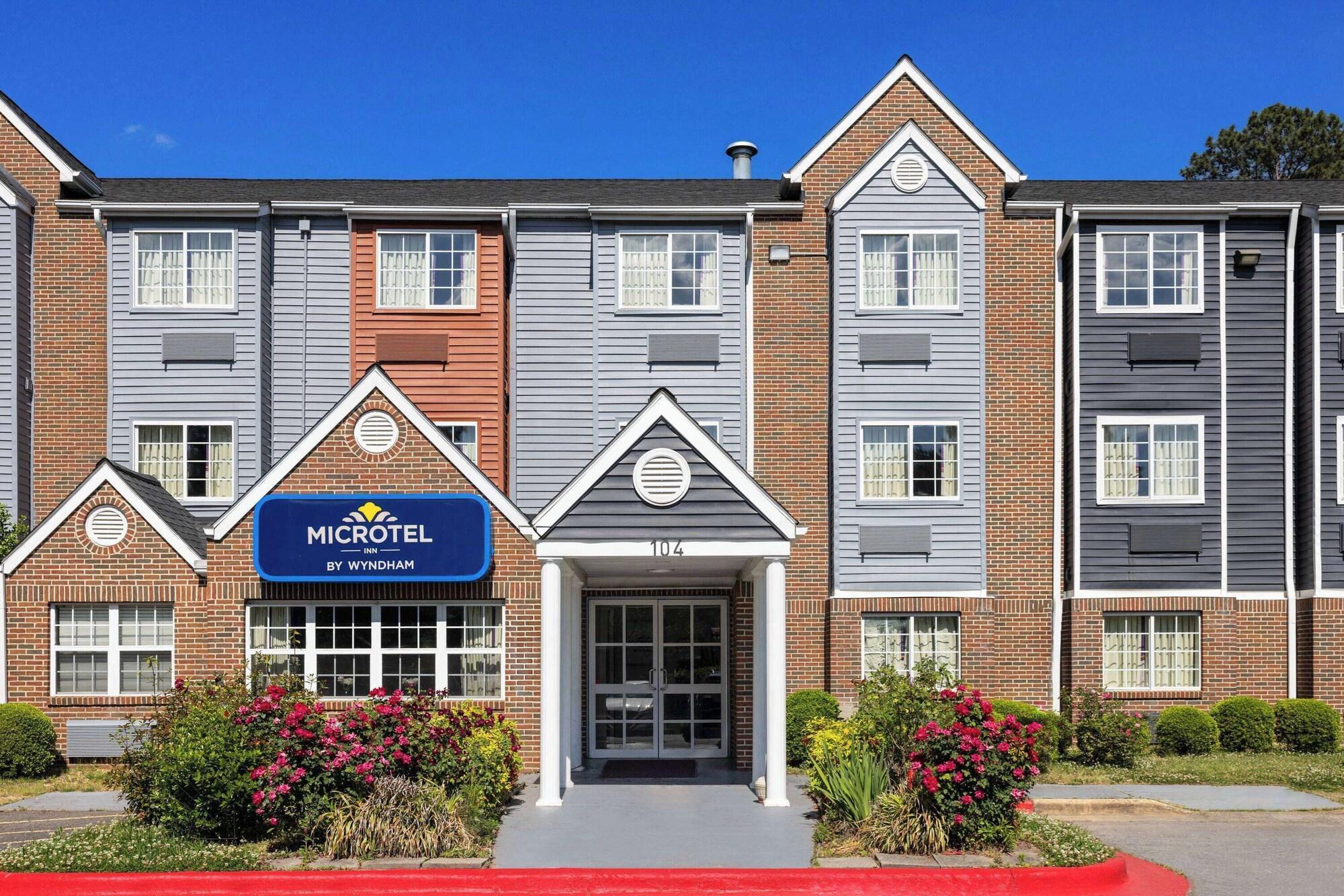 Varios Microtel Inn by Wyndham Raleigh Durham Airport
