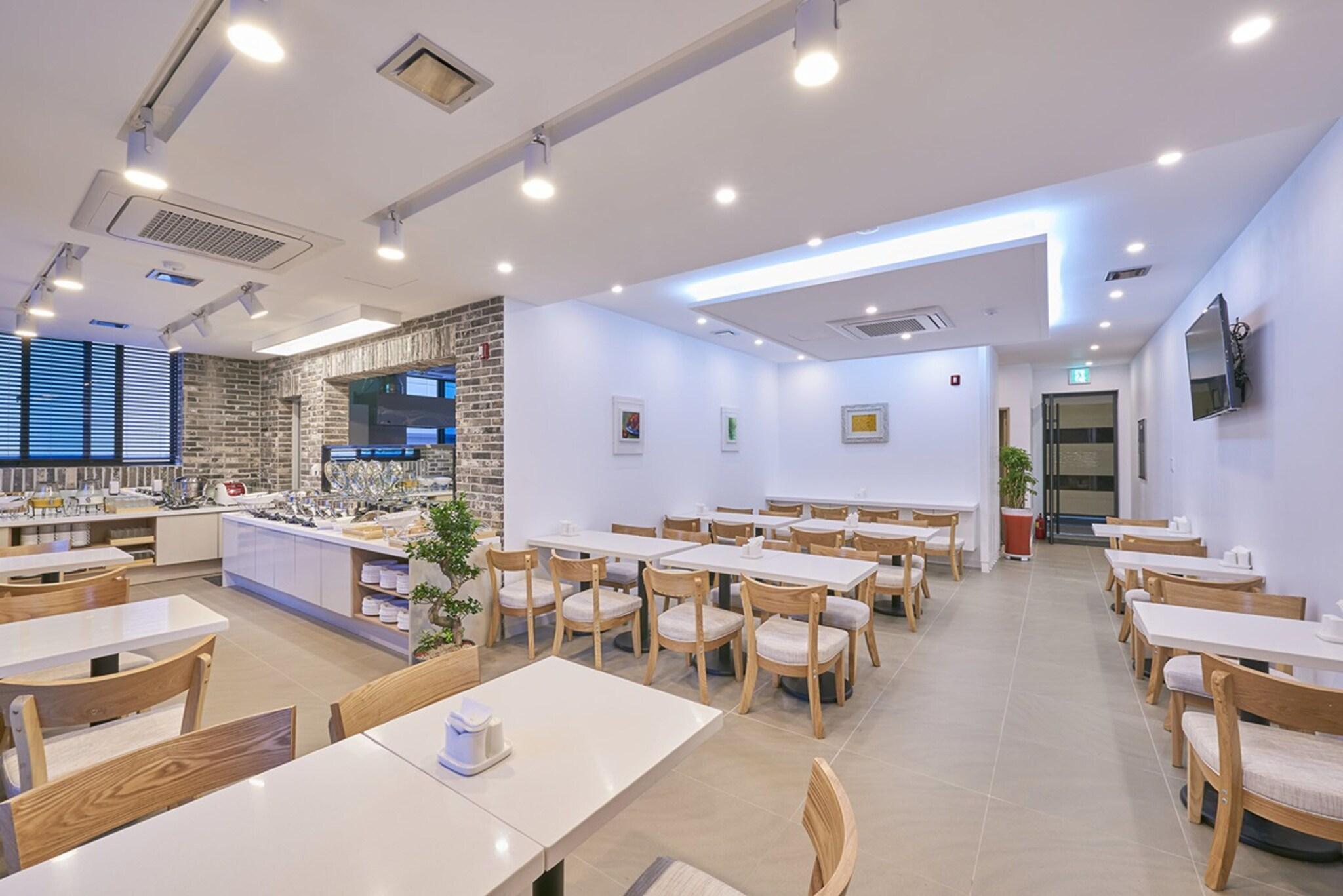 Restaurant Madrid Hotel Gwangju