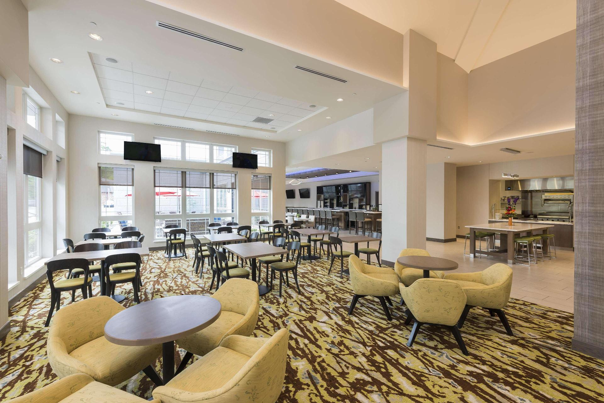 Vista Lobby Hilton Garden Inn Grand Rapids East