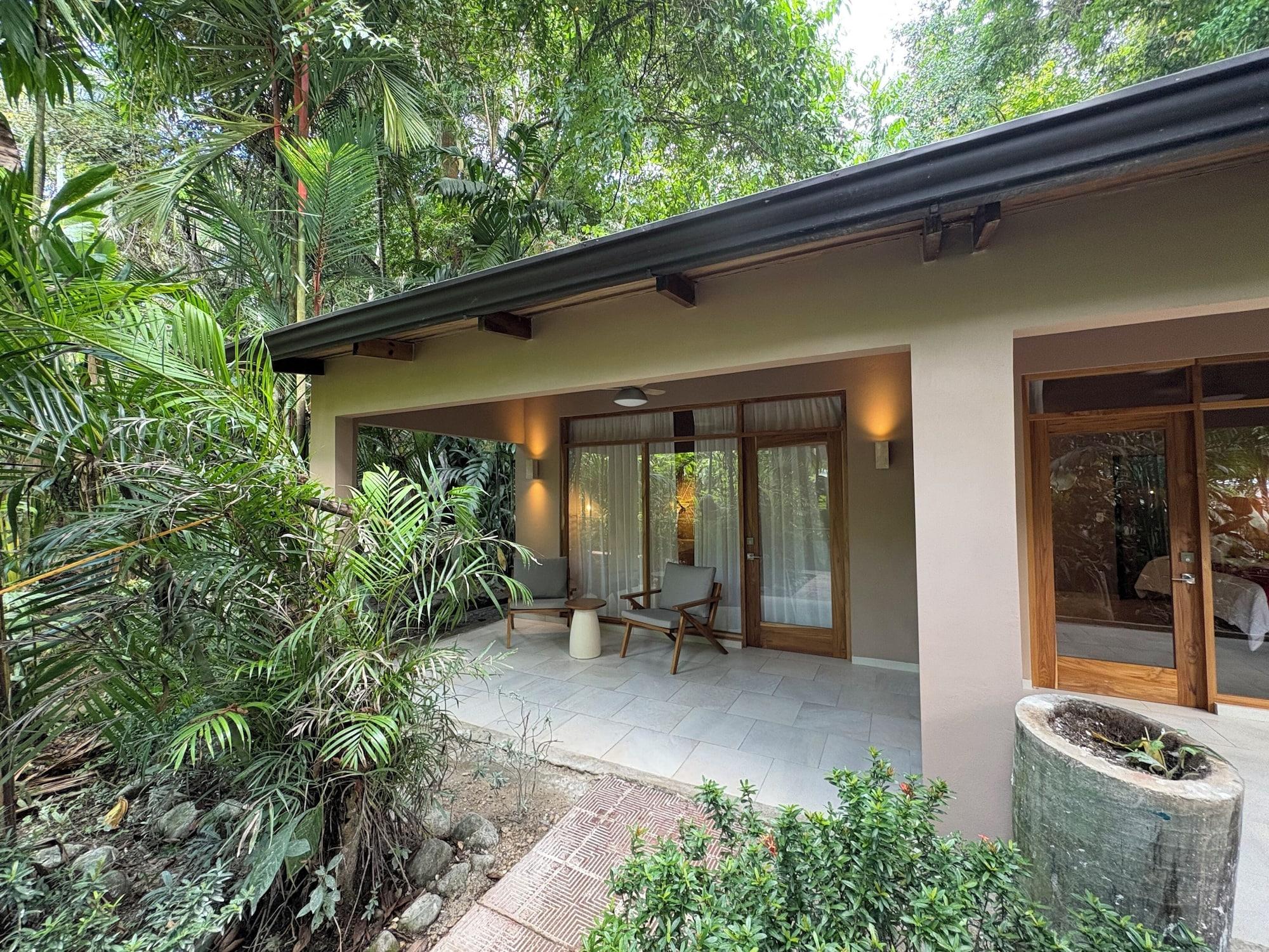 Vista Exterior The Falls Resort at Manuel Antonio