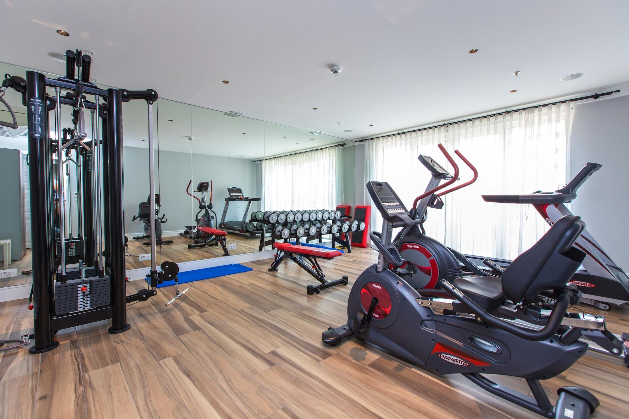 Gimnasio Hotel Budva