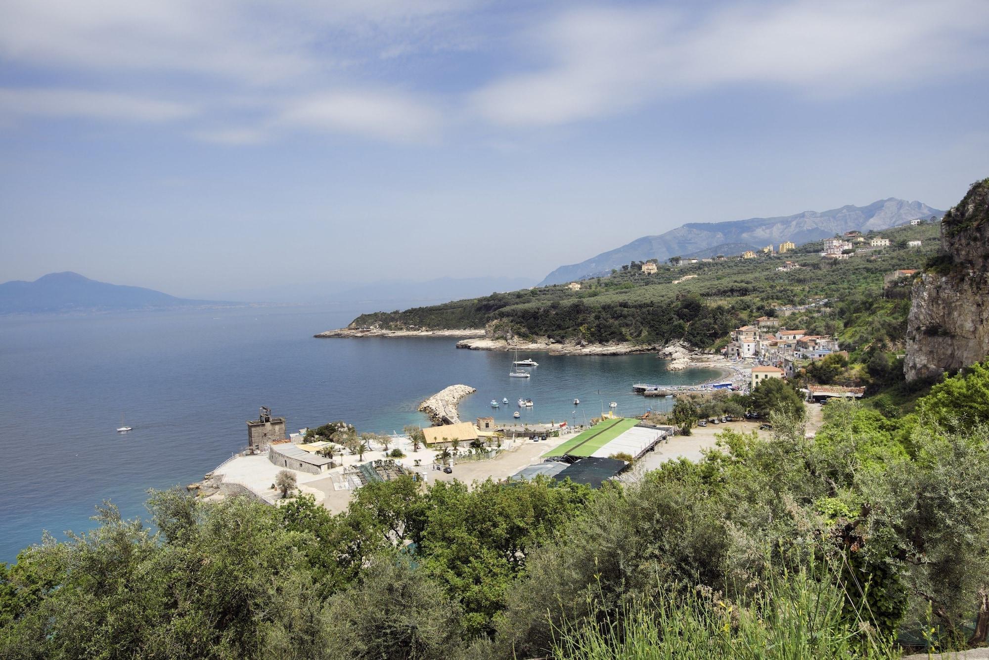 Vista Exterior Hotel Baia di Puolo