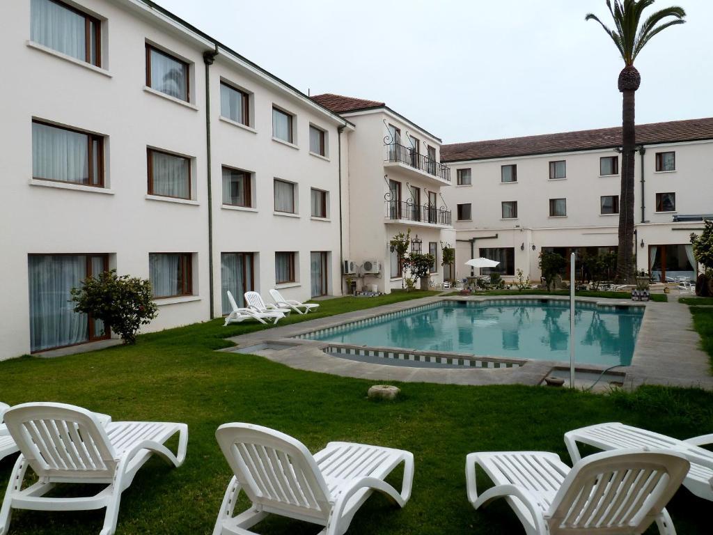 Vista Piscina HOTEL FRANCISCO DE AGUIRRE SERENA