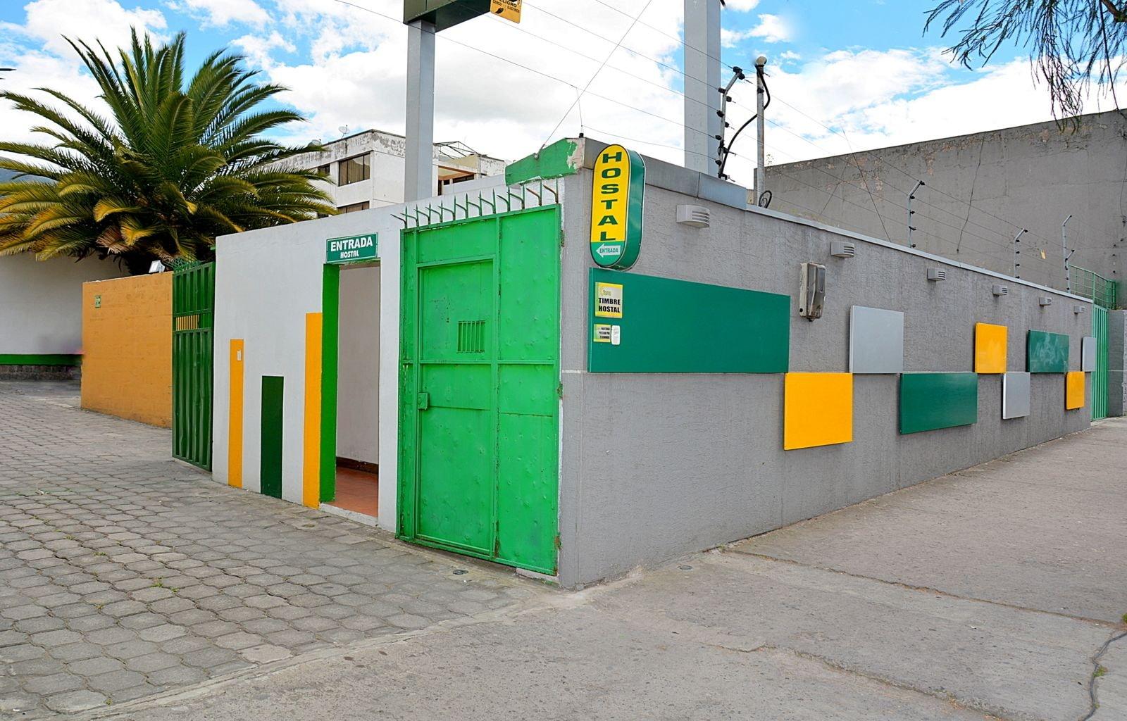 Vista Exterior Hostal Terra 3 Base Aerea