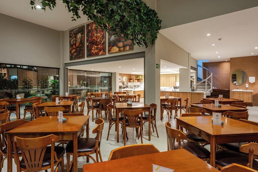 Restaurant Malibu Plaza Hotel