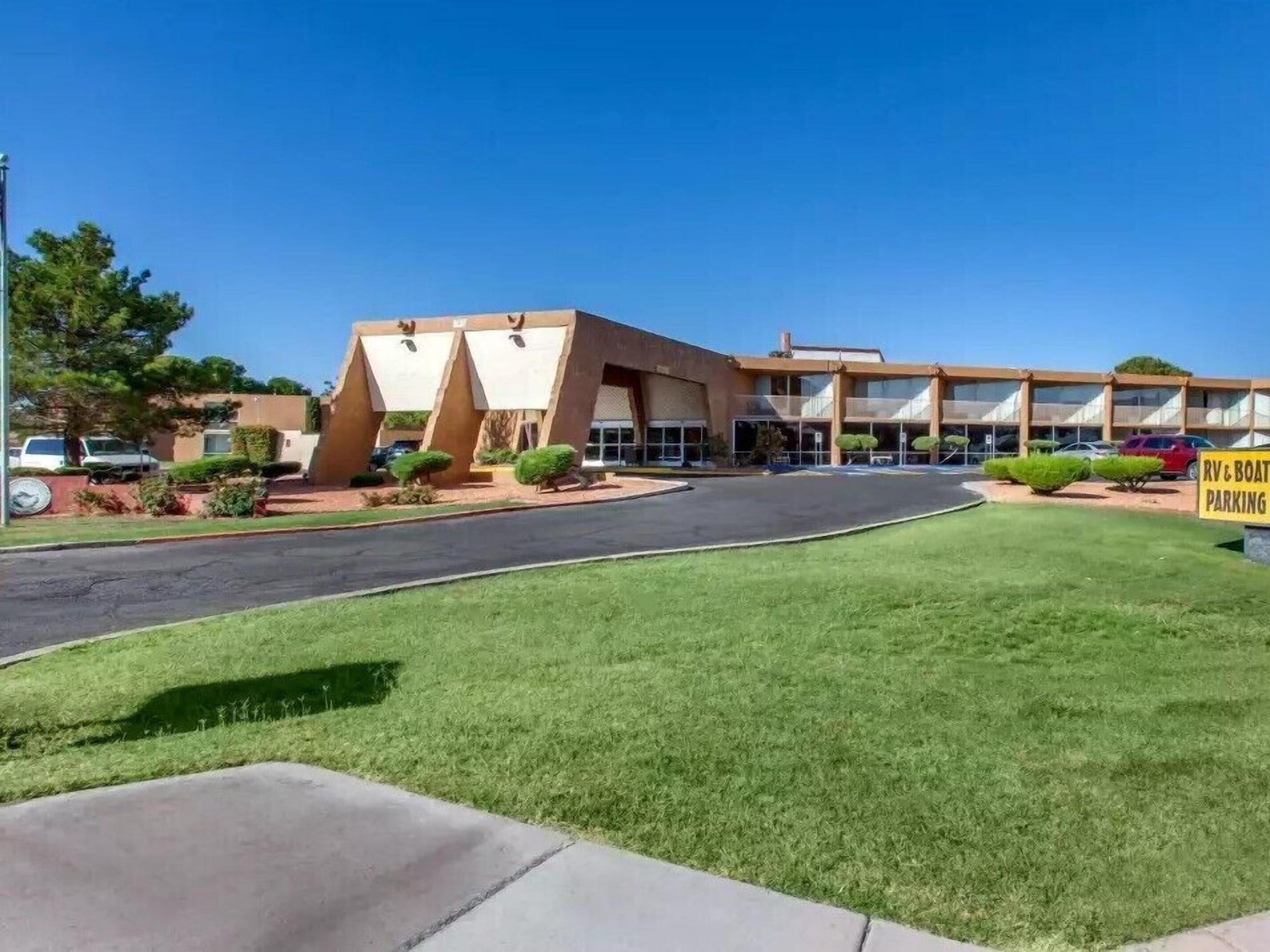 Vista Exterior Scenic View Inn - Lake Powell - Page AZ