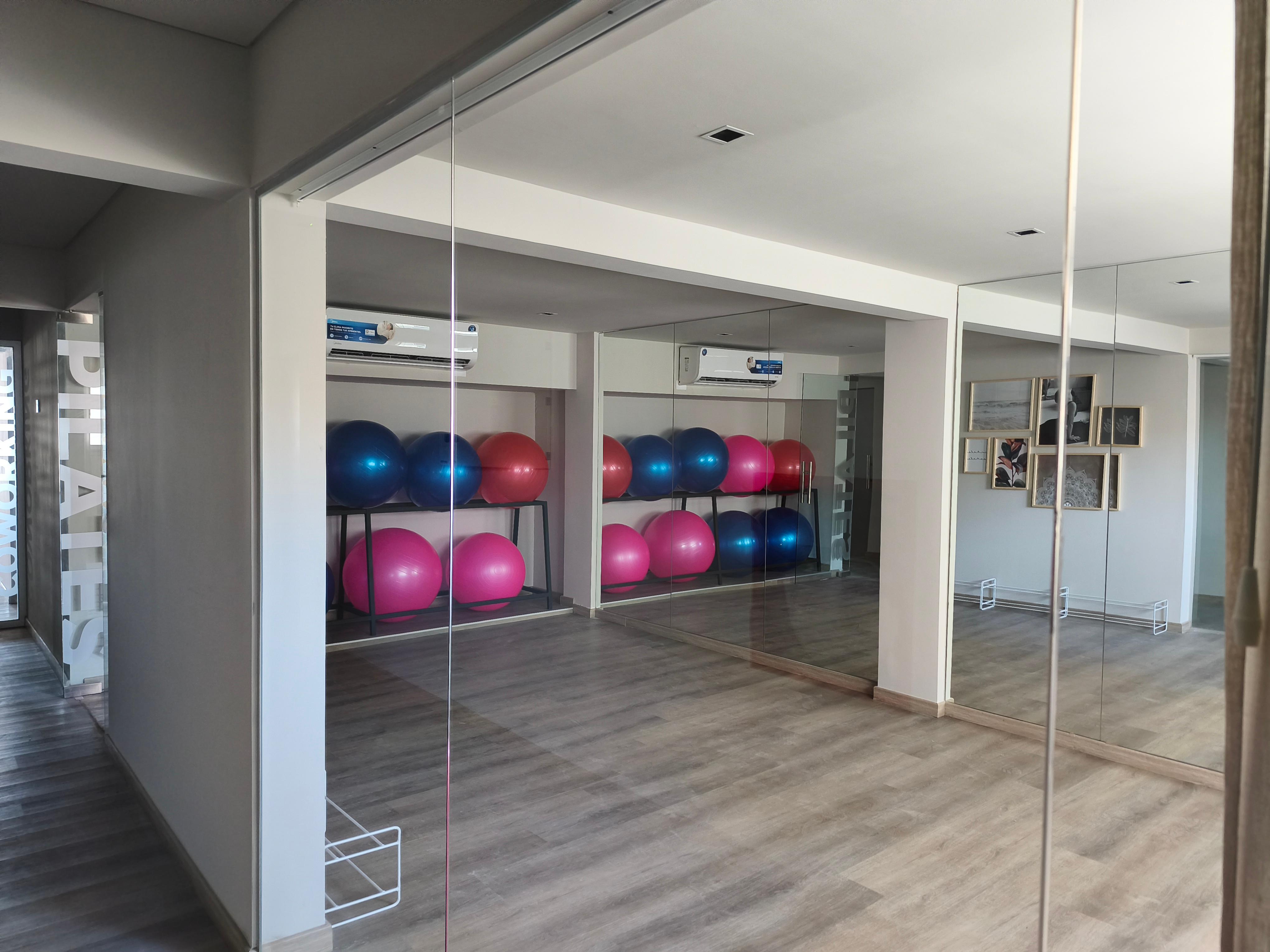 Gimnasio Empire Hotel Buenos Aires by HS