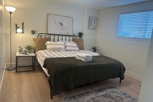 Alquiler Vacacional - Cozy 2-bedroom apartment in taylorsville with King bed, AC, fast WiFi