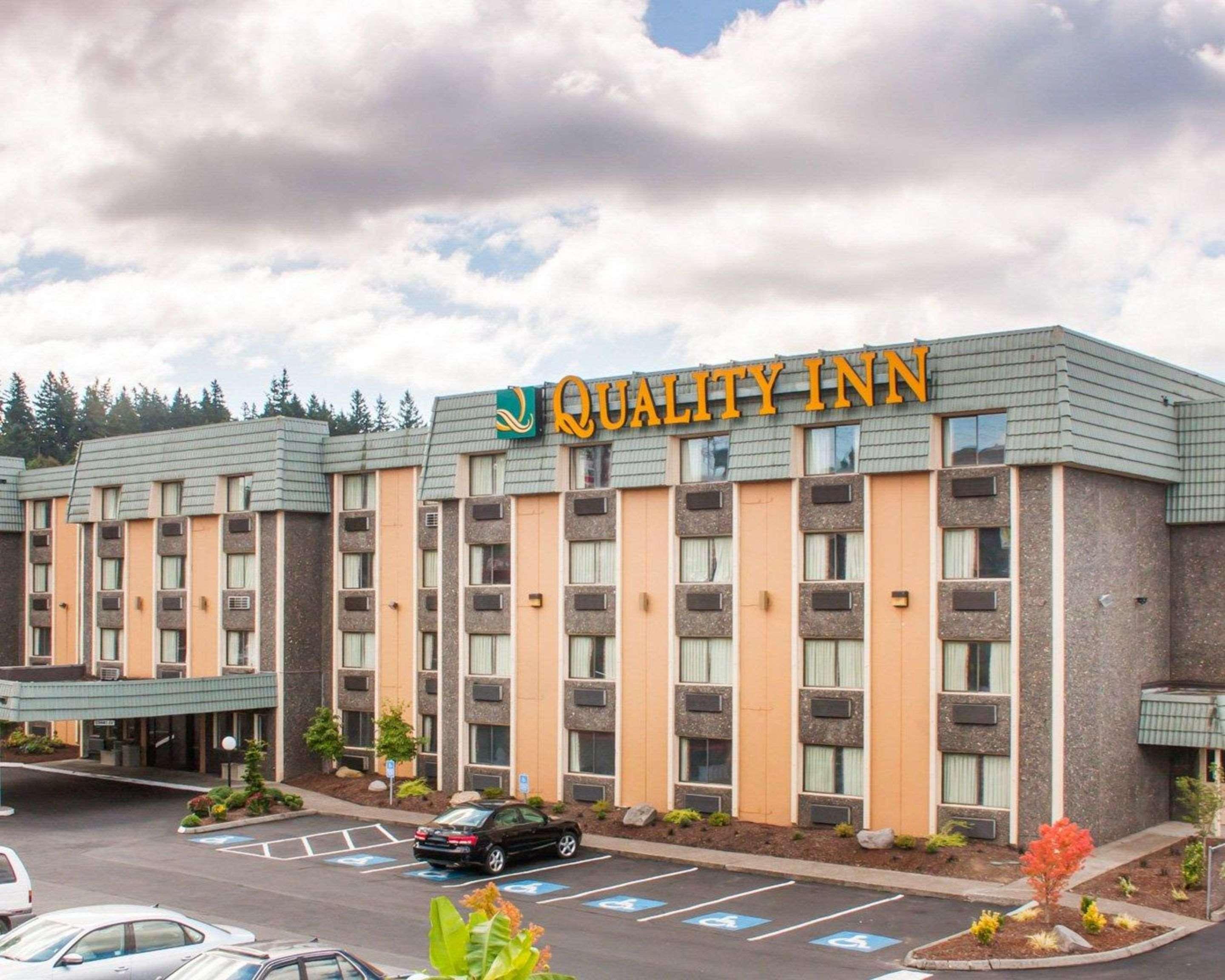 Vista Exterior Quality Inn Tigard - Portland Southwest