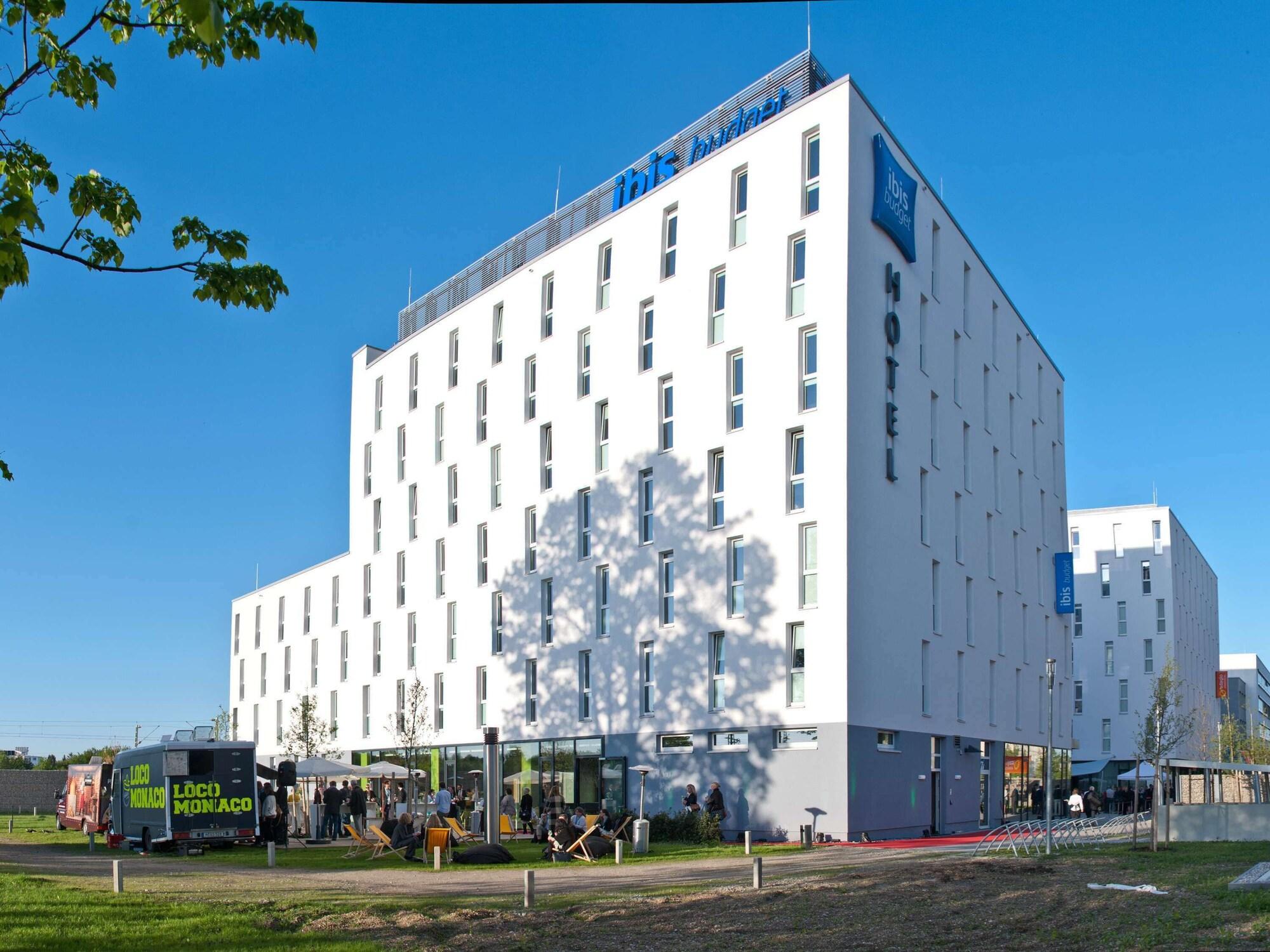 Varios Ibis Budget Muenchen City Olympiapark