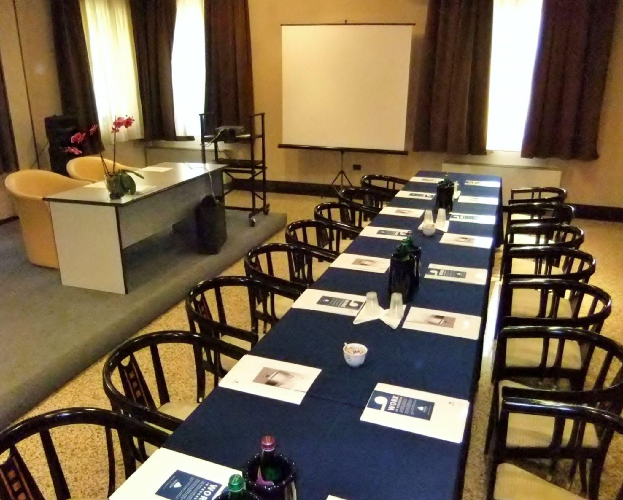 Sala de Reuniones Hotel Diamante Corbetta