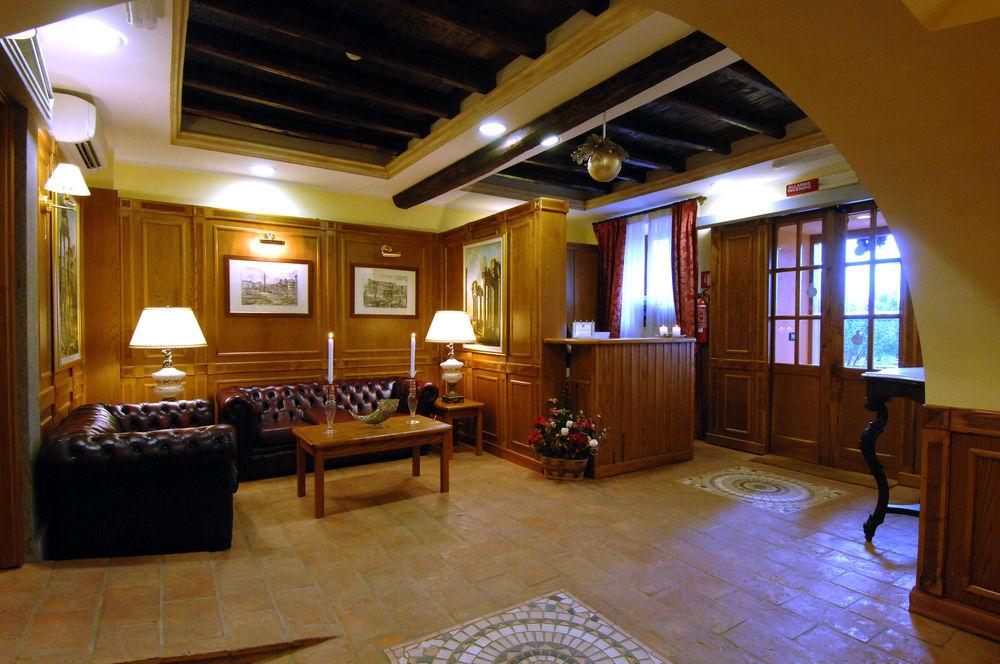 Vista Lobby Hotel Casale Certosa