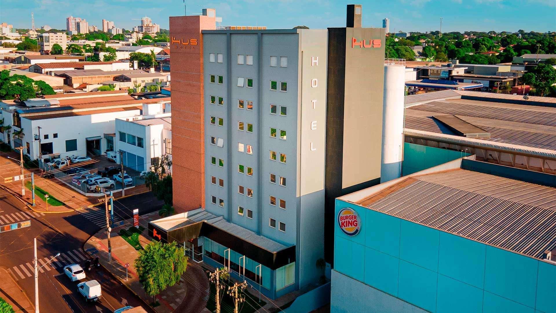 Vista Exterior Hus Hotel Dourados