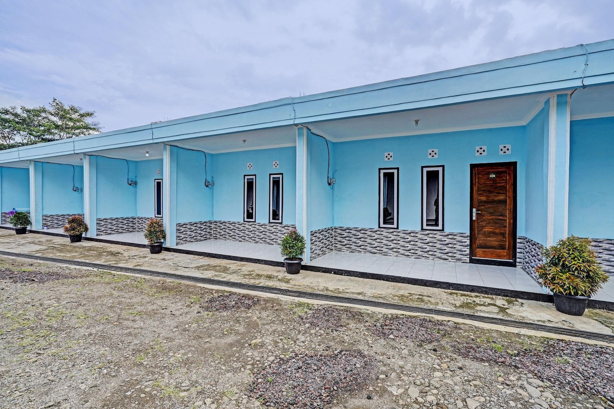 Vista Exterior OYO 91334 Permata Papua Guest House