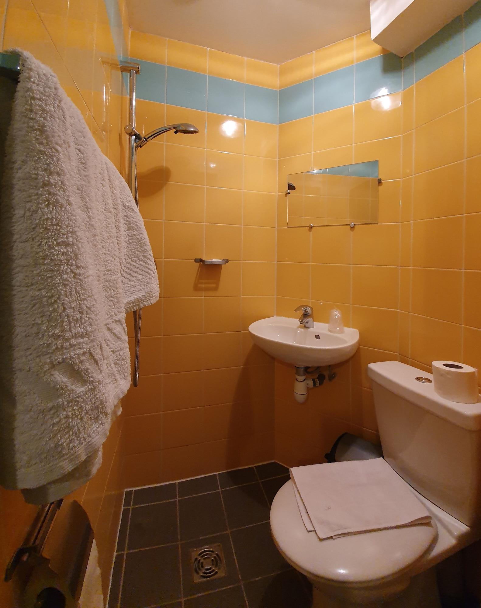 Equipamiento de Habitación Anya Hotel