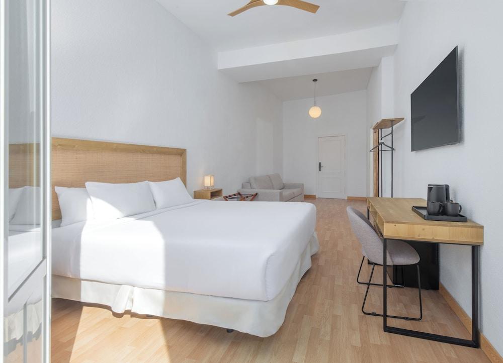 Habitación LUTHIA Puerta del Sol