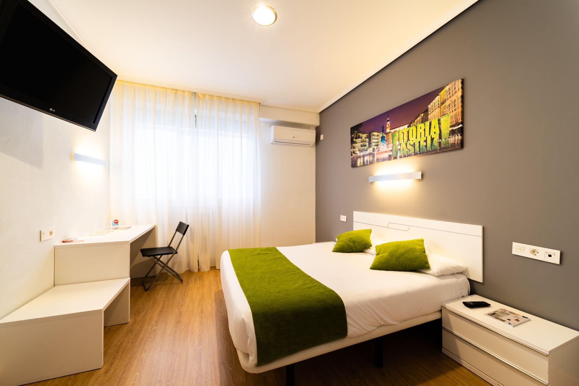 Varios Hotel Centro Vitoria AutoChekIn