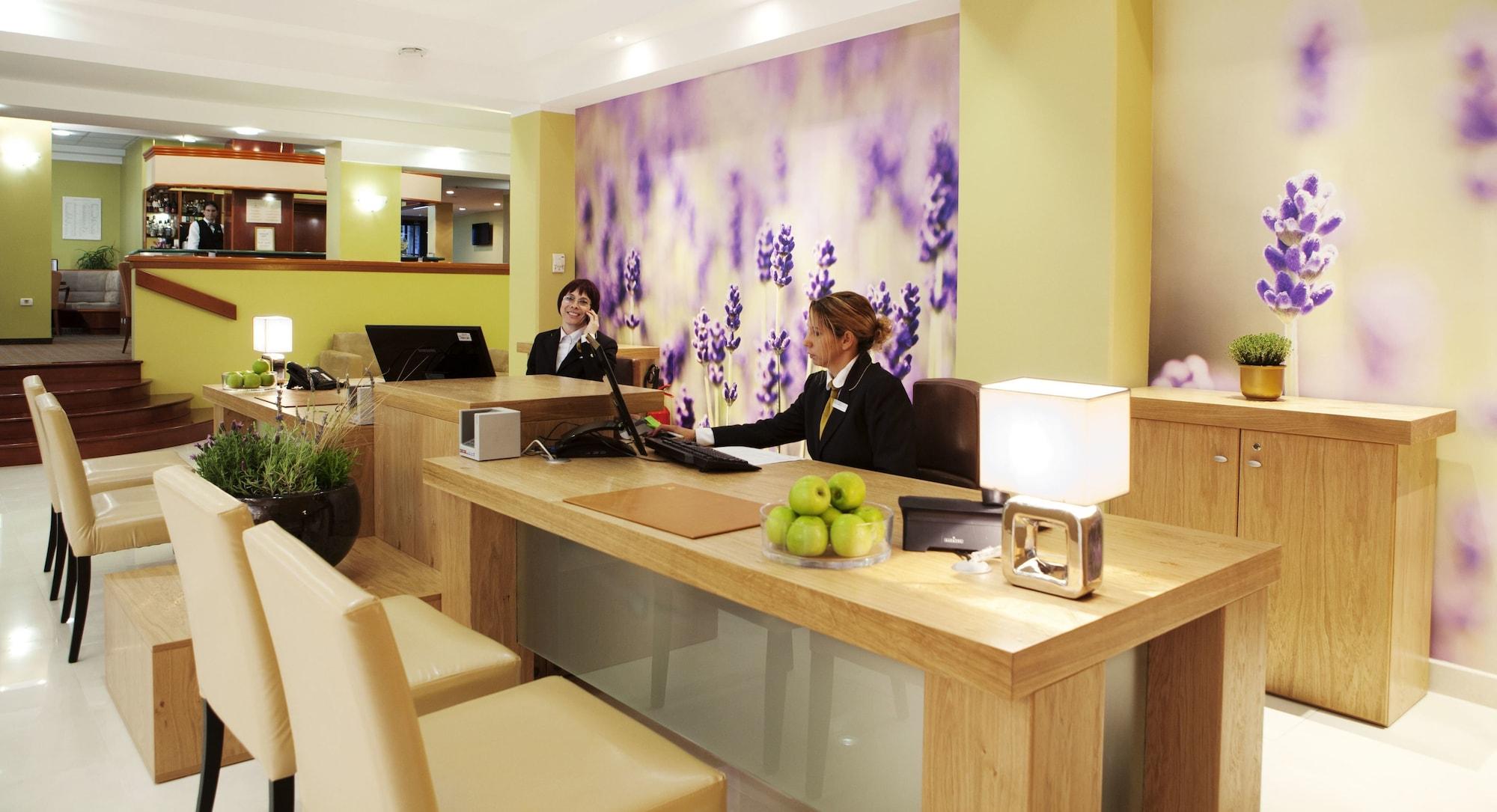 Vista Lobby Wellness Hotel Apollo – Lifeclass Hotels & Spa, Portorož