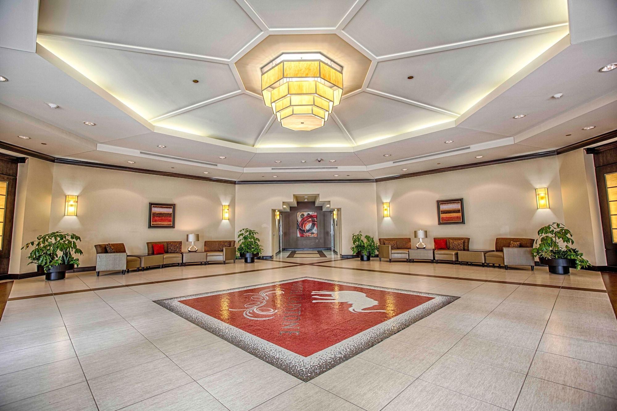 Vista Lobby Hotel Capstone