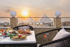 Alojamiento - Alba pyramids view inn
