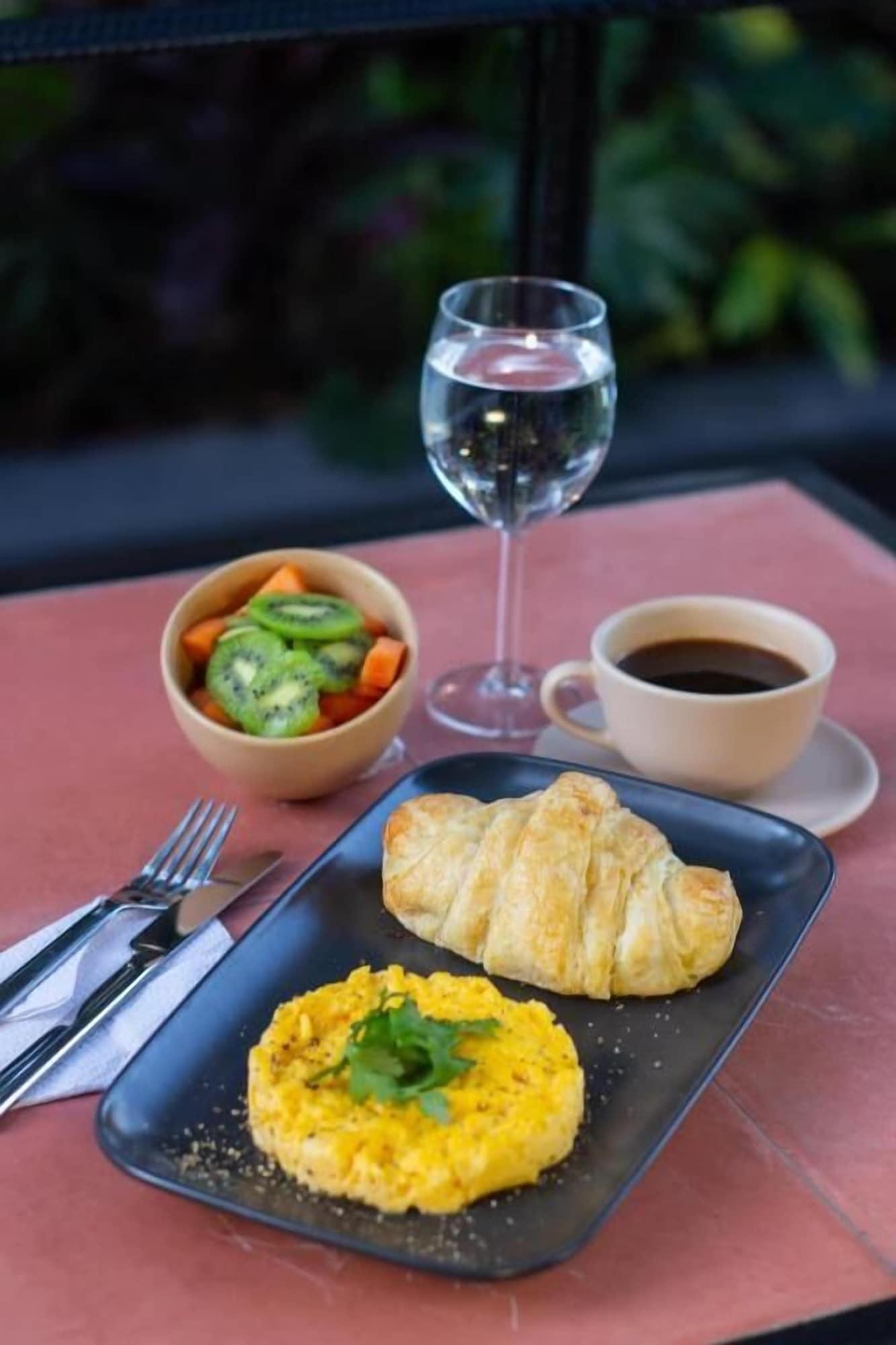 Restaurant Habitat Ochentayuno