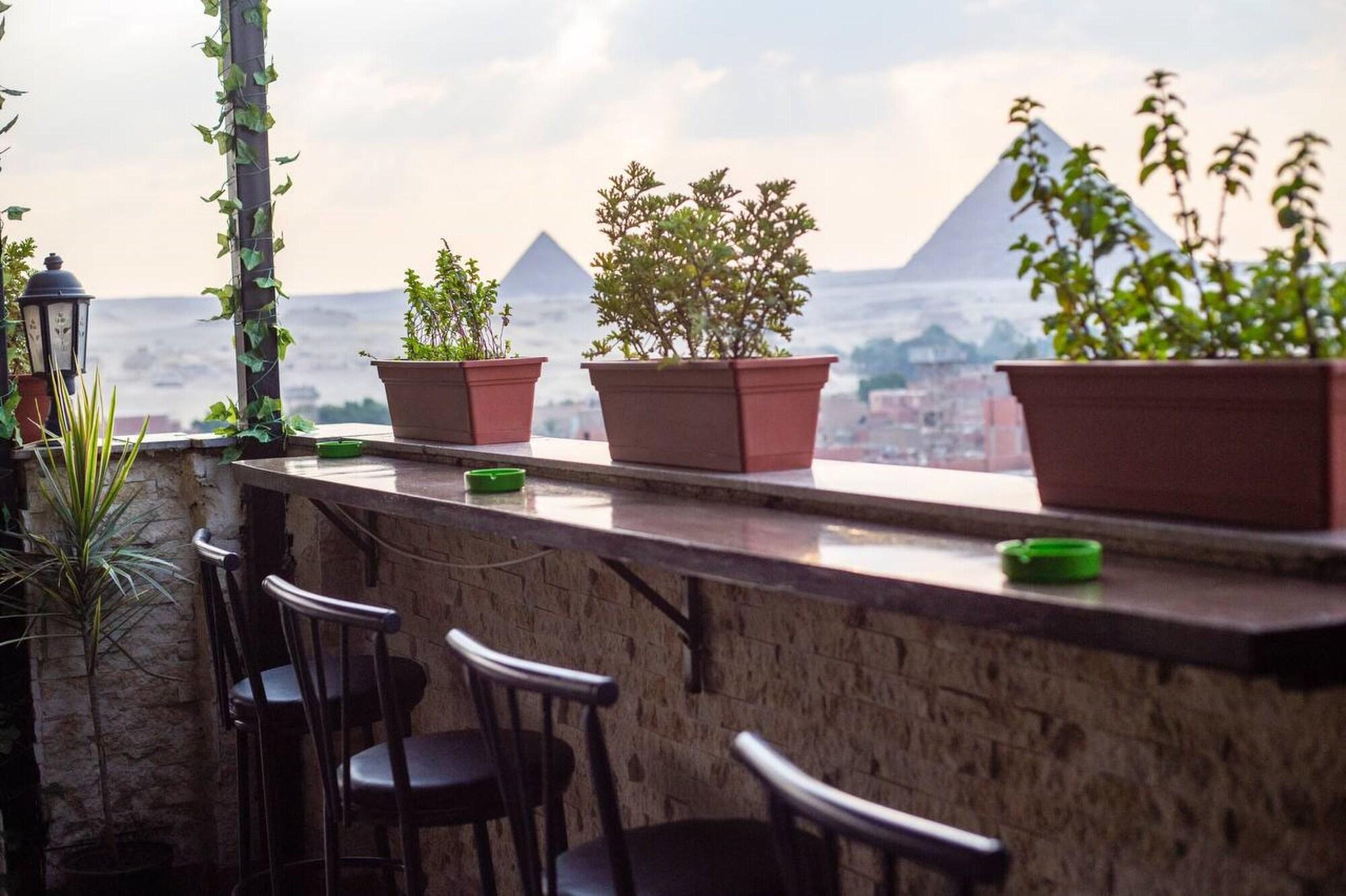Bar/Salón King Khafren View INN