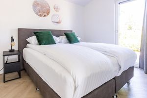 Alquiler Vacacional - Chalet by Pond With Sauna