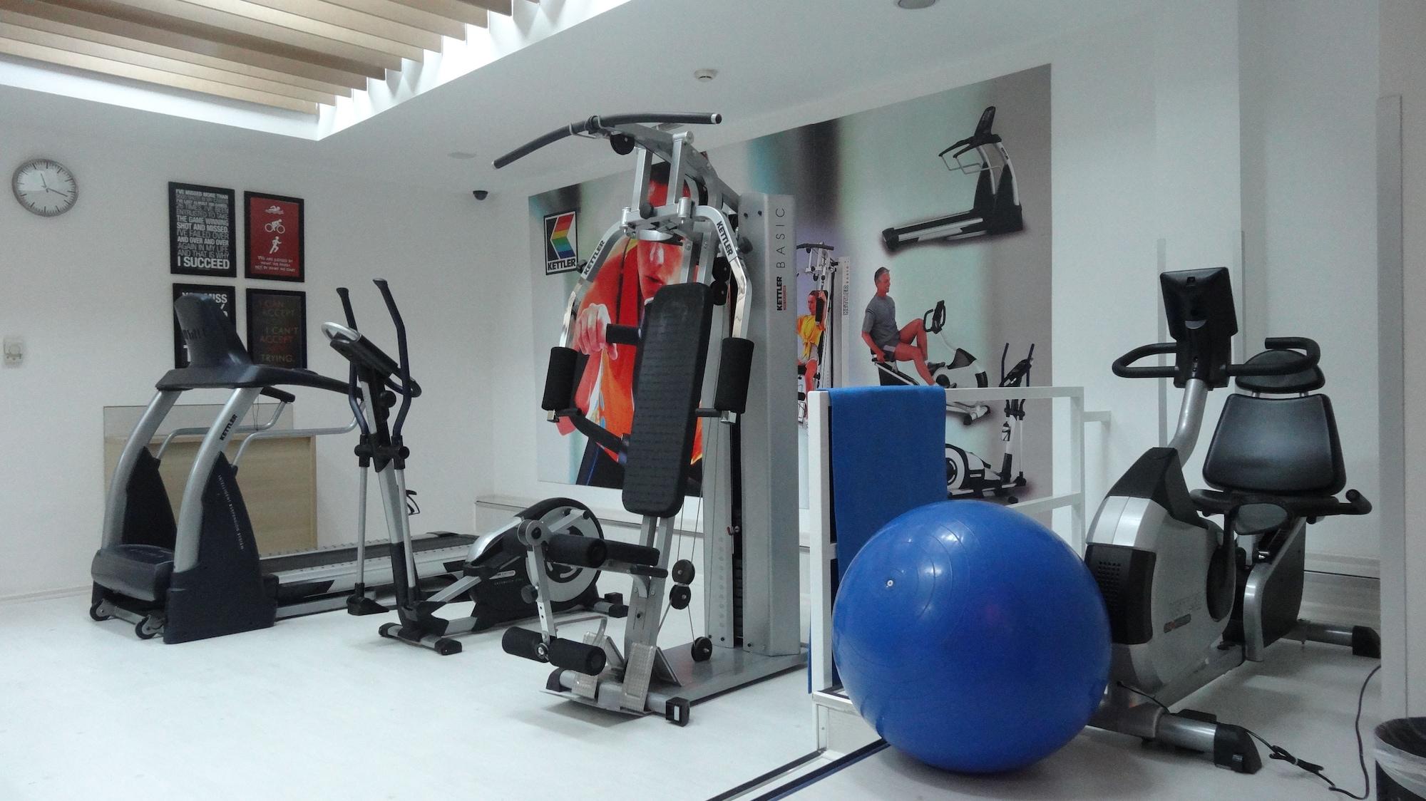 Gimnasio Gallery Residence & Hotel