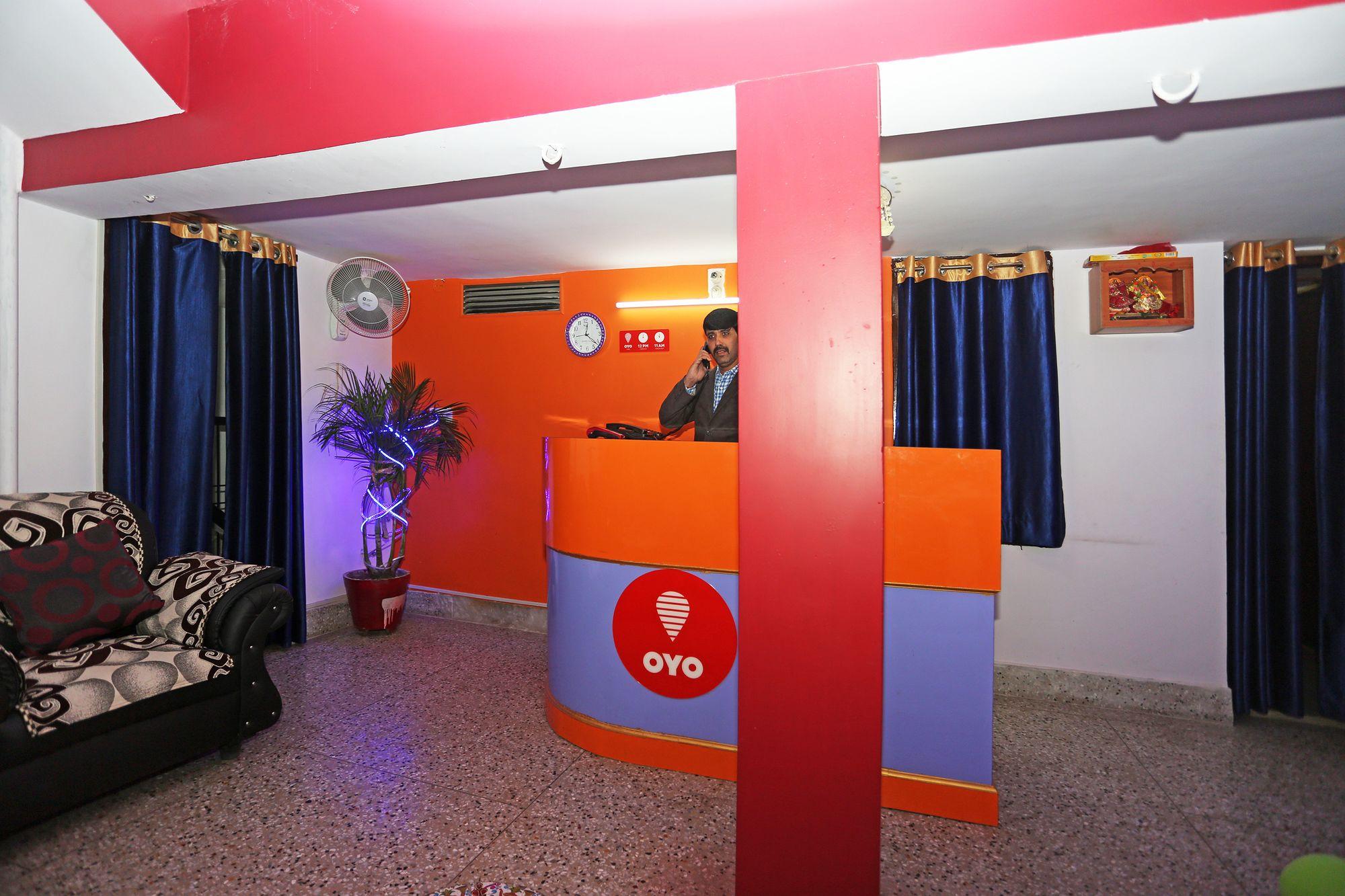 Vista Lobby OYO 10994 Hotel Luxury INN