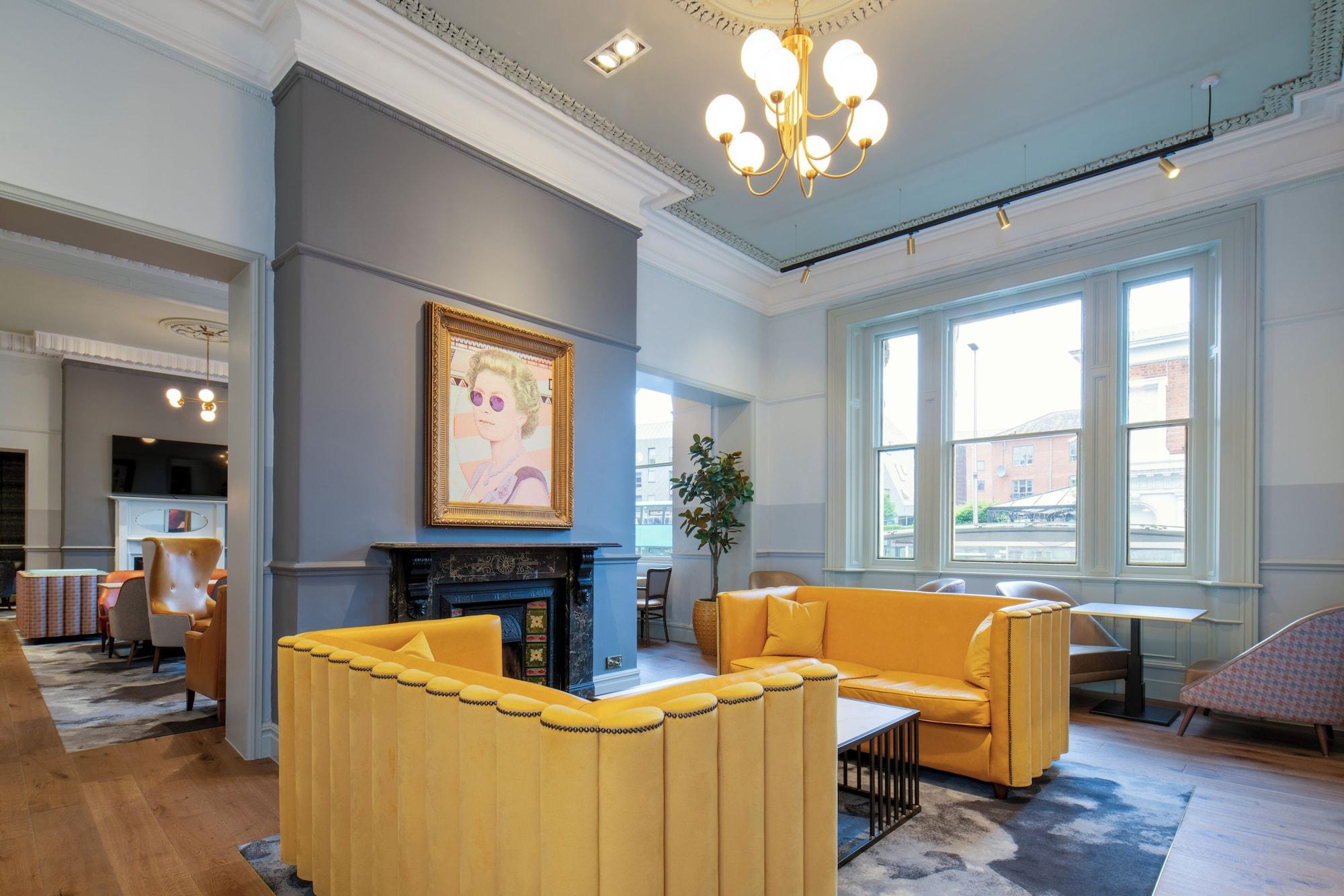 Bar/Salón The Queen at Chester Hotel, BW Premier Collection