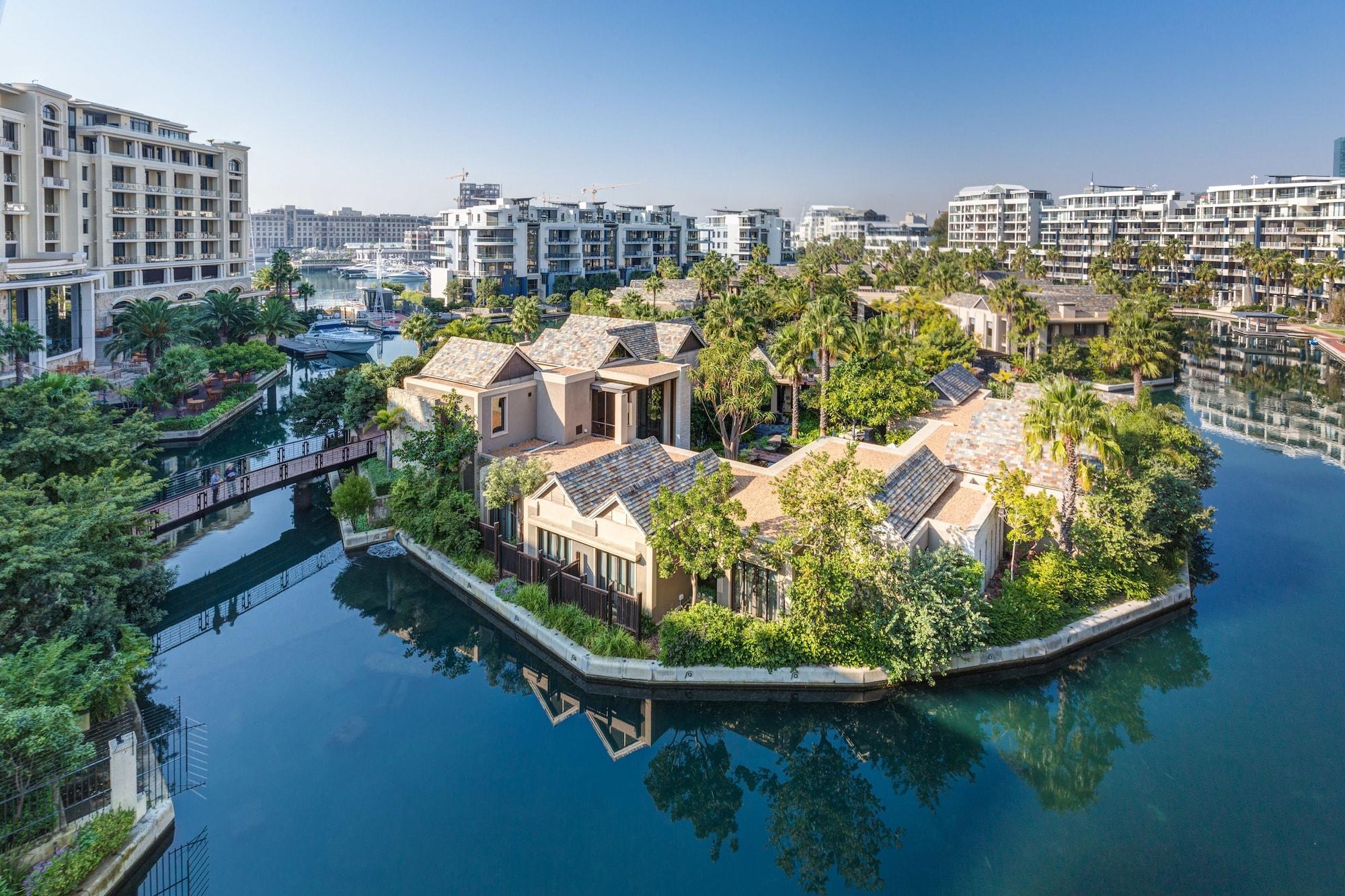 Vista Exterior Lawhill Luxury Apartments