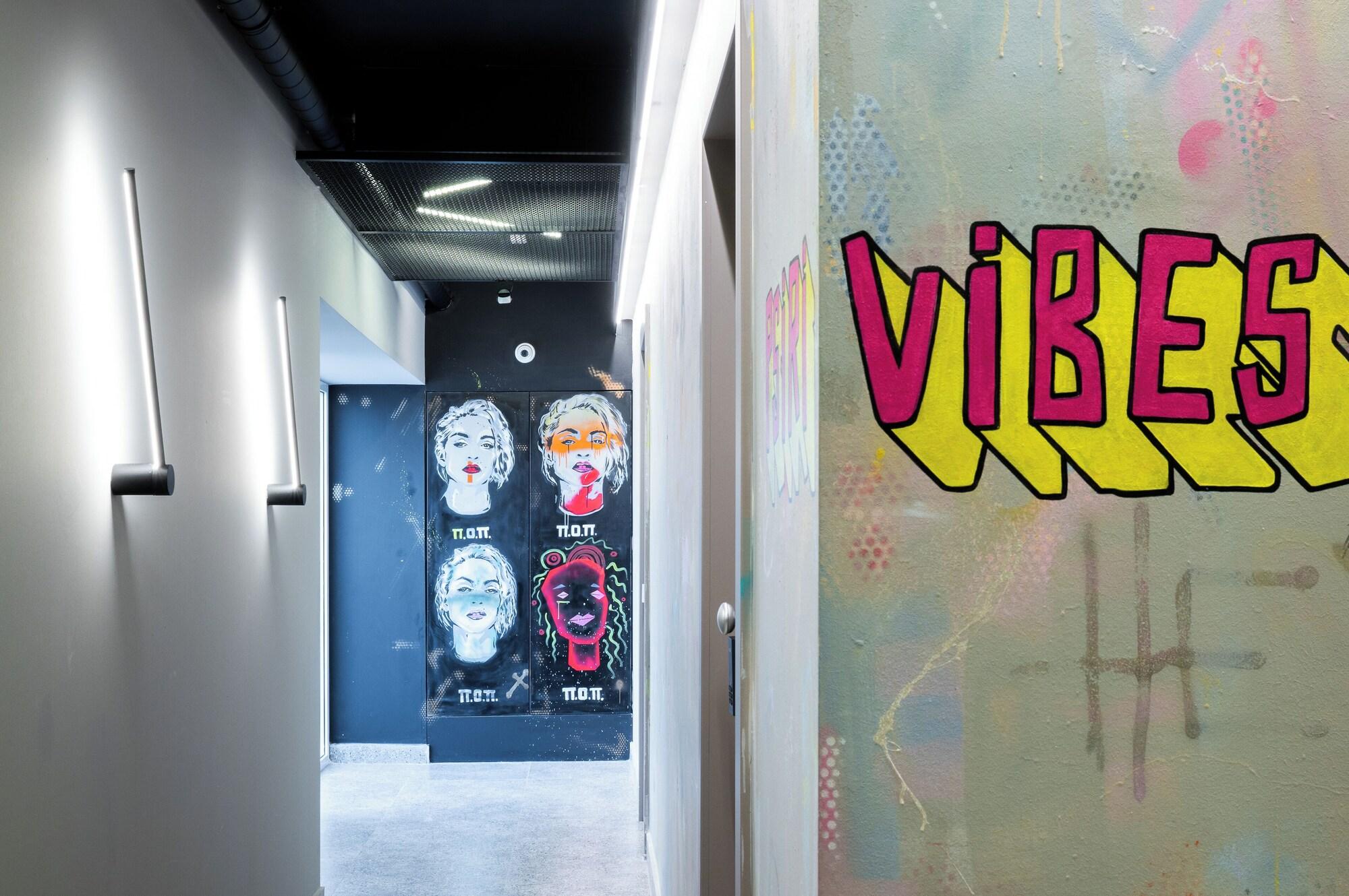 Vista Lobby Psiri Vibes