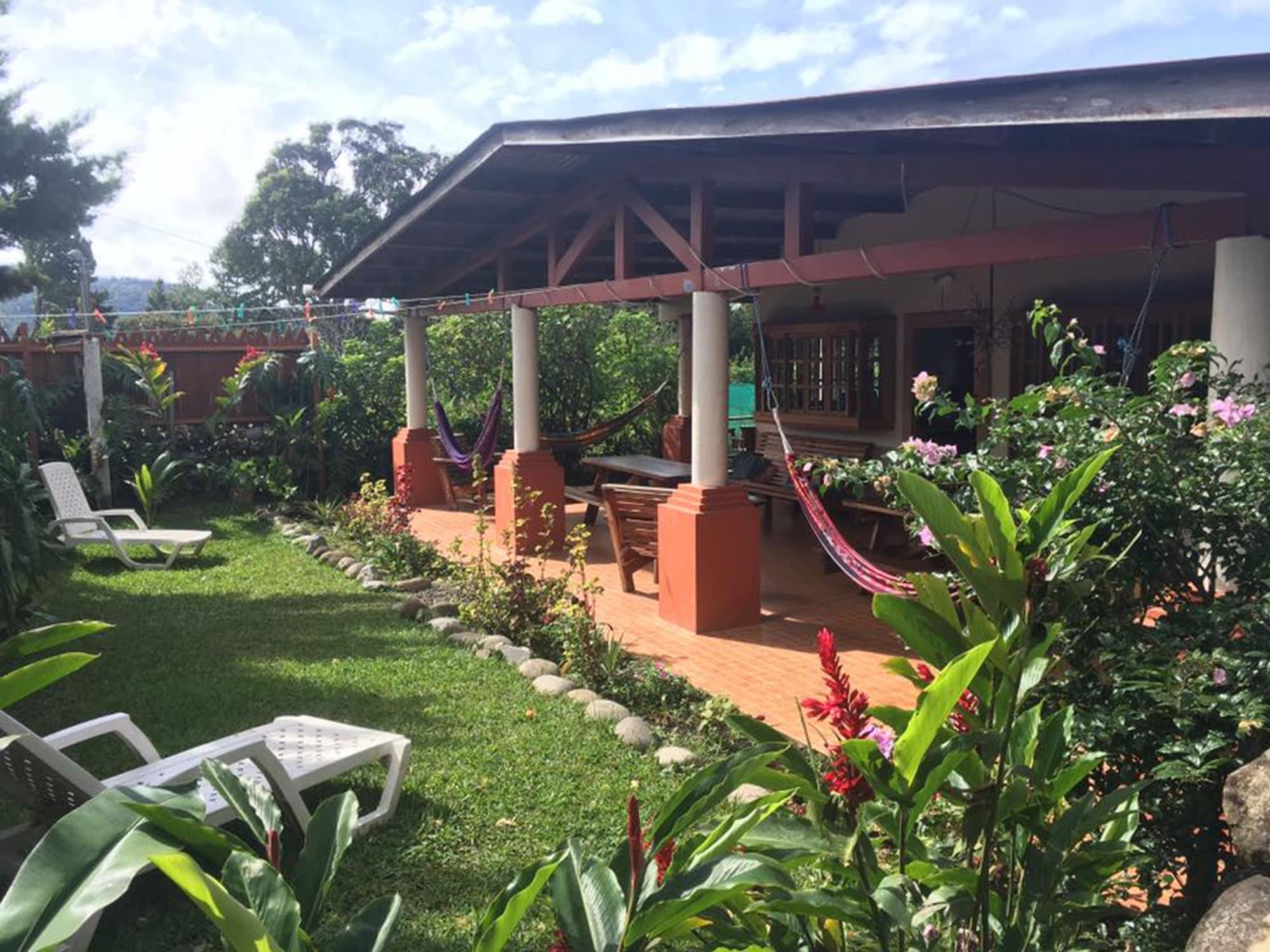 Vista Exterior Spanish by the River - Boquete - Hostel