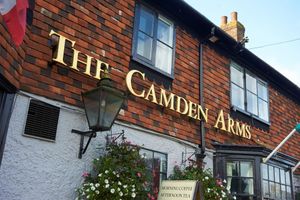 Alojamiento - Camden Arms Hotel