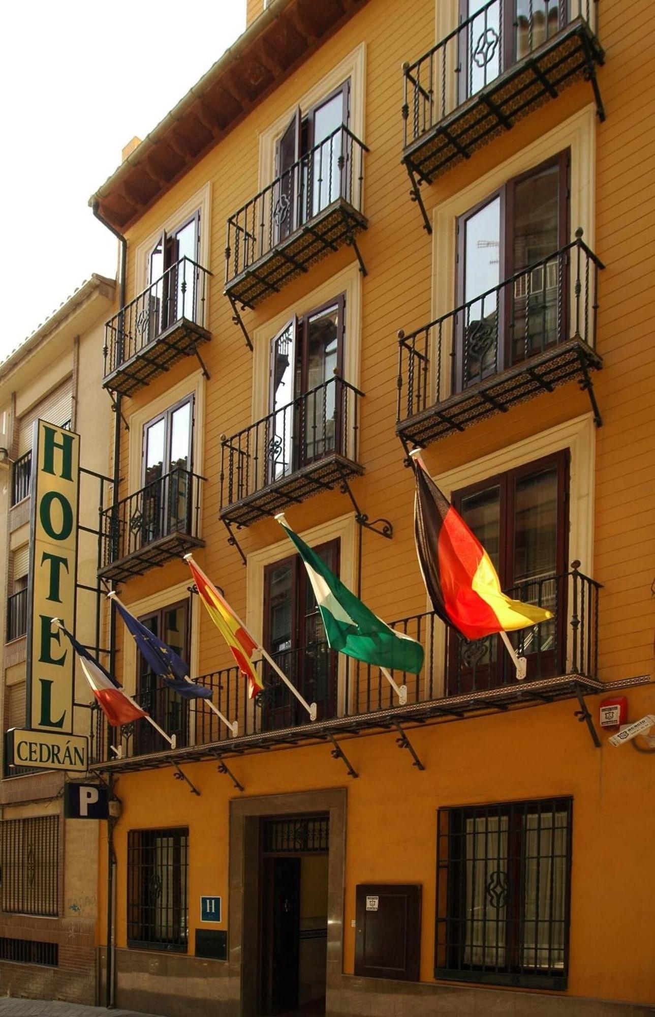 Vista Exterior Hotel Cedrán