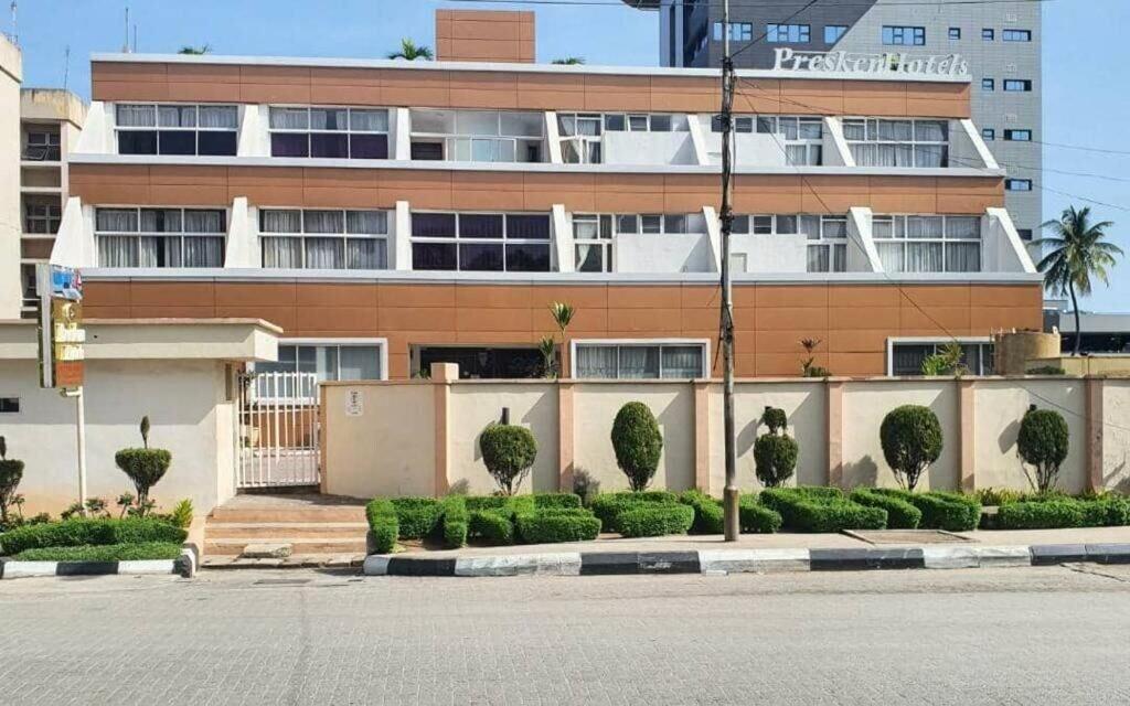 Vista Exterior Presken Hotel Victoria Island