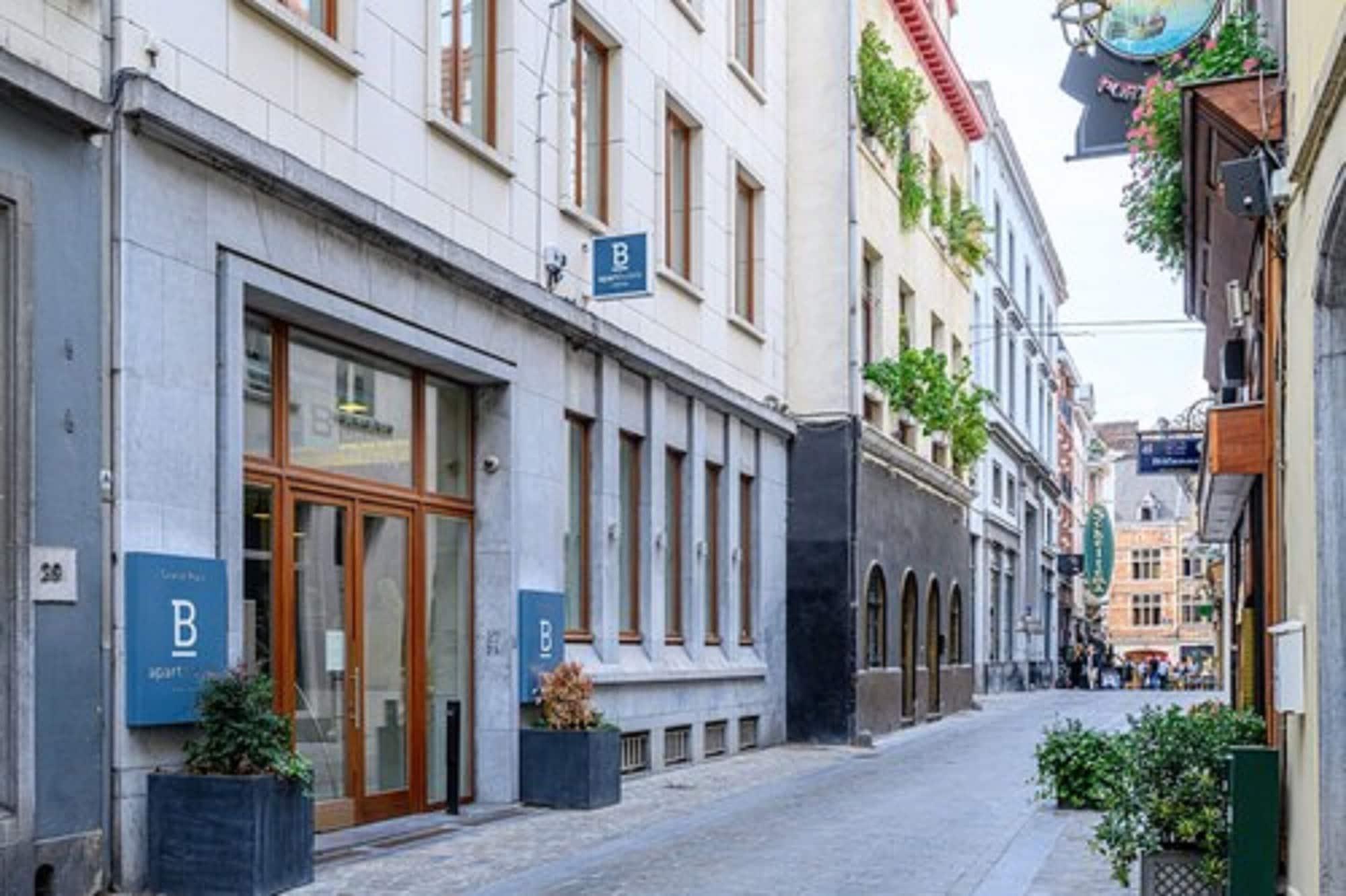 Varios B-aparthotel Grand Place