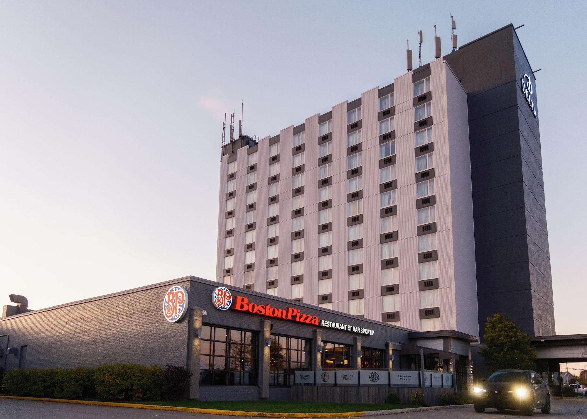 Vista Exterior Delta Hotels by Marriott Saguenay Conference Centre